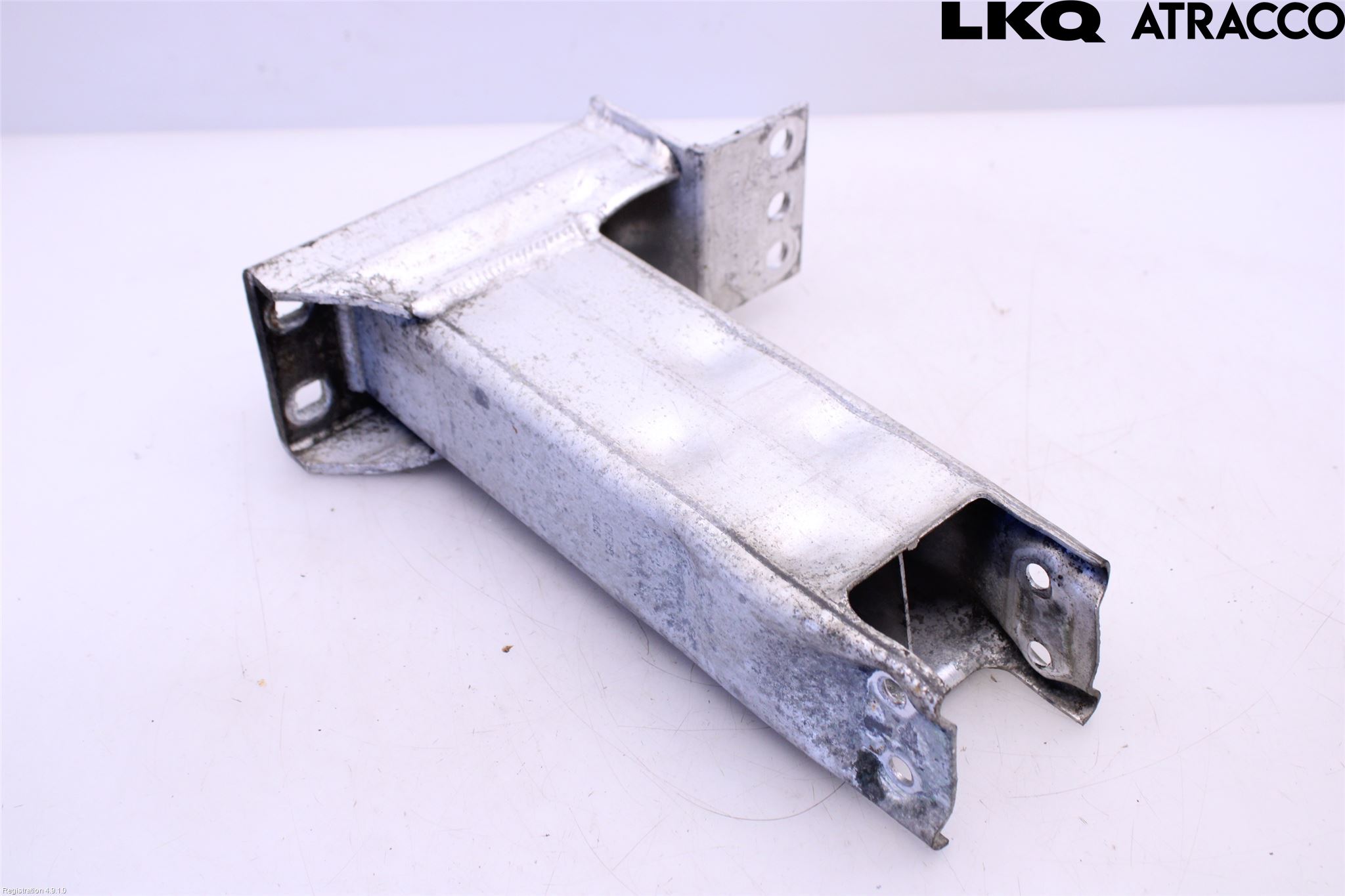 BMW X3 E83     03-10 Stötfångarbärjärn Fram