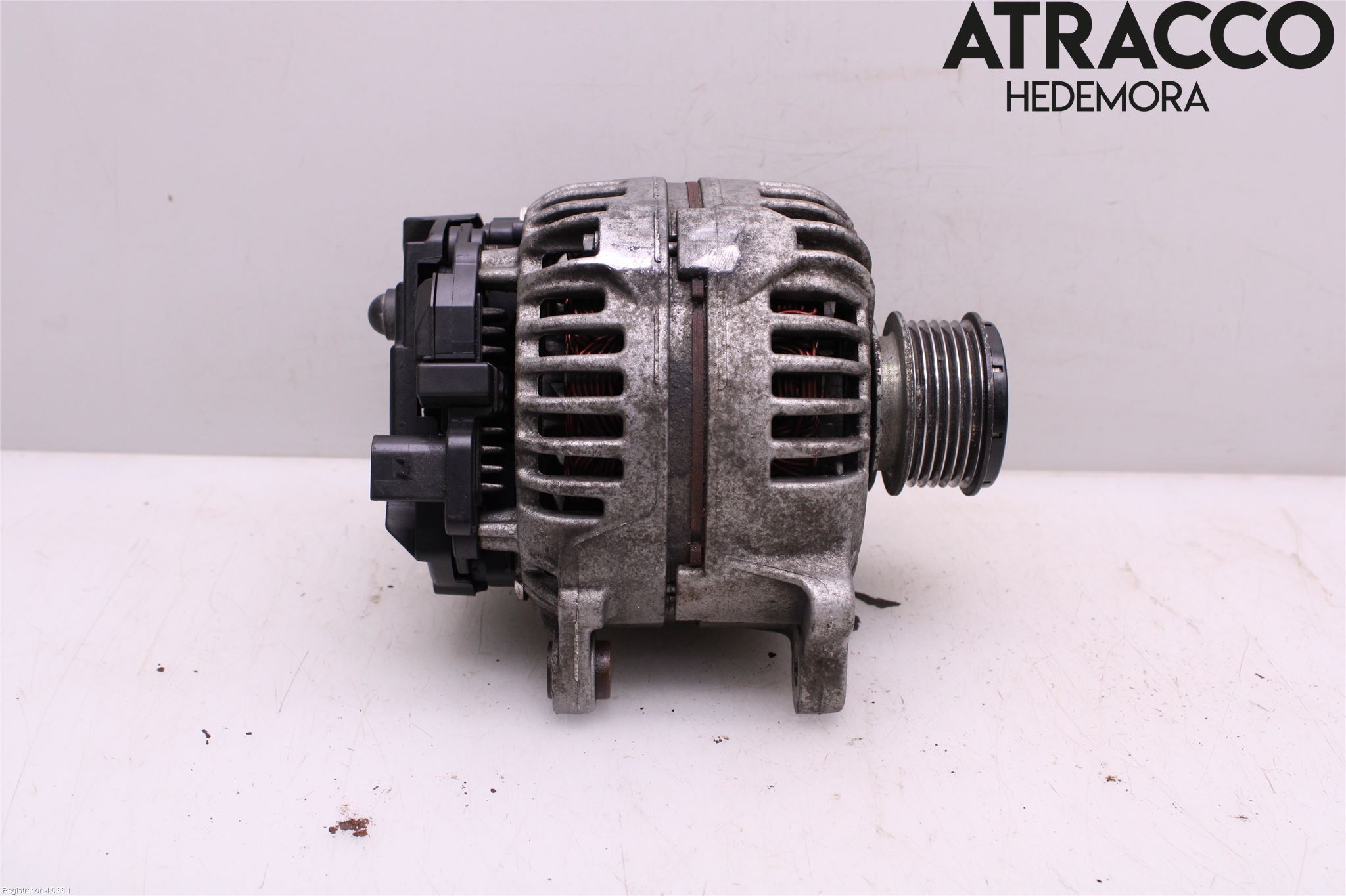 Volkswagen VW CADDY 11-15 Generator