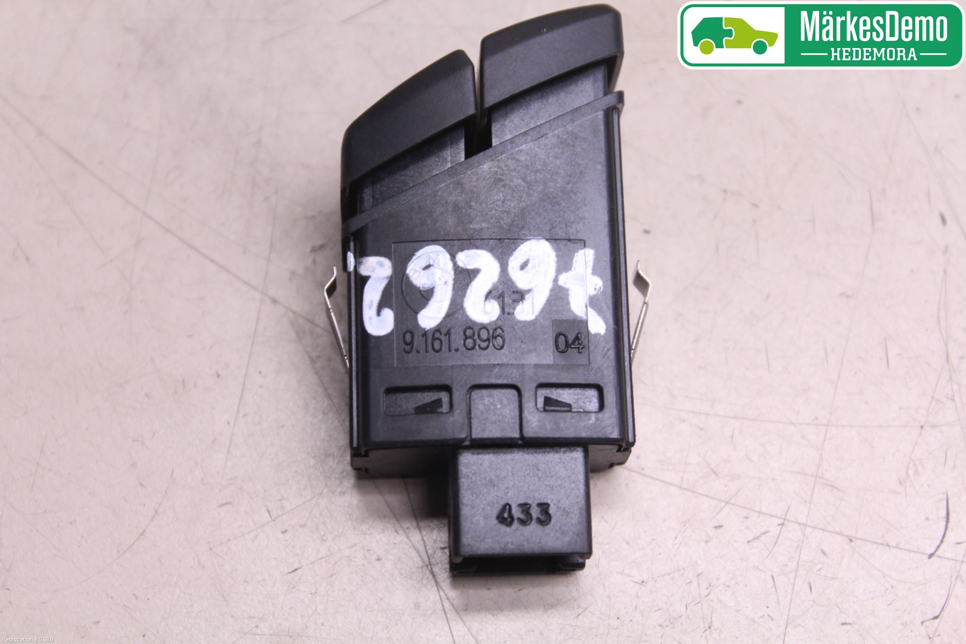 BMW 5 F10/F11/F18 09-17 Strömställare Varnings