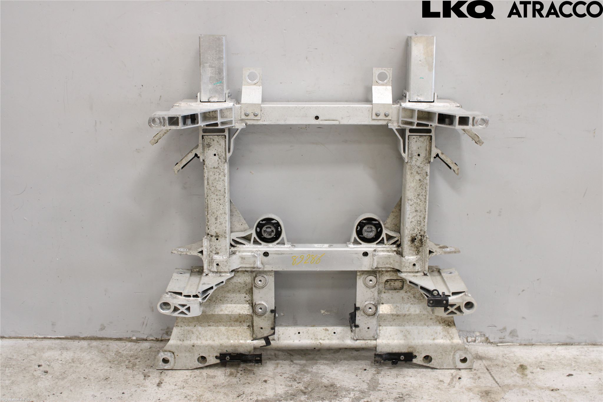 Jaguar I-PACE 18- Framvagnsbalk