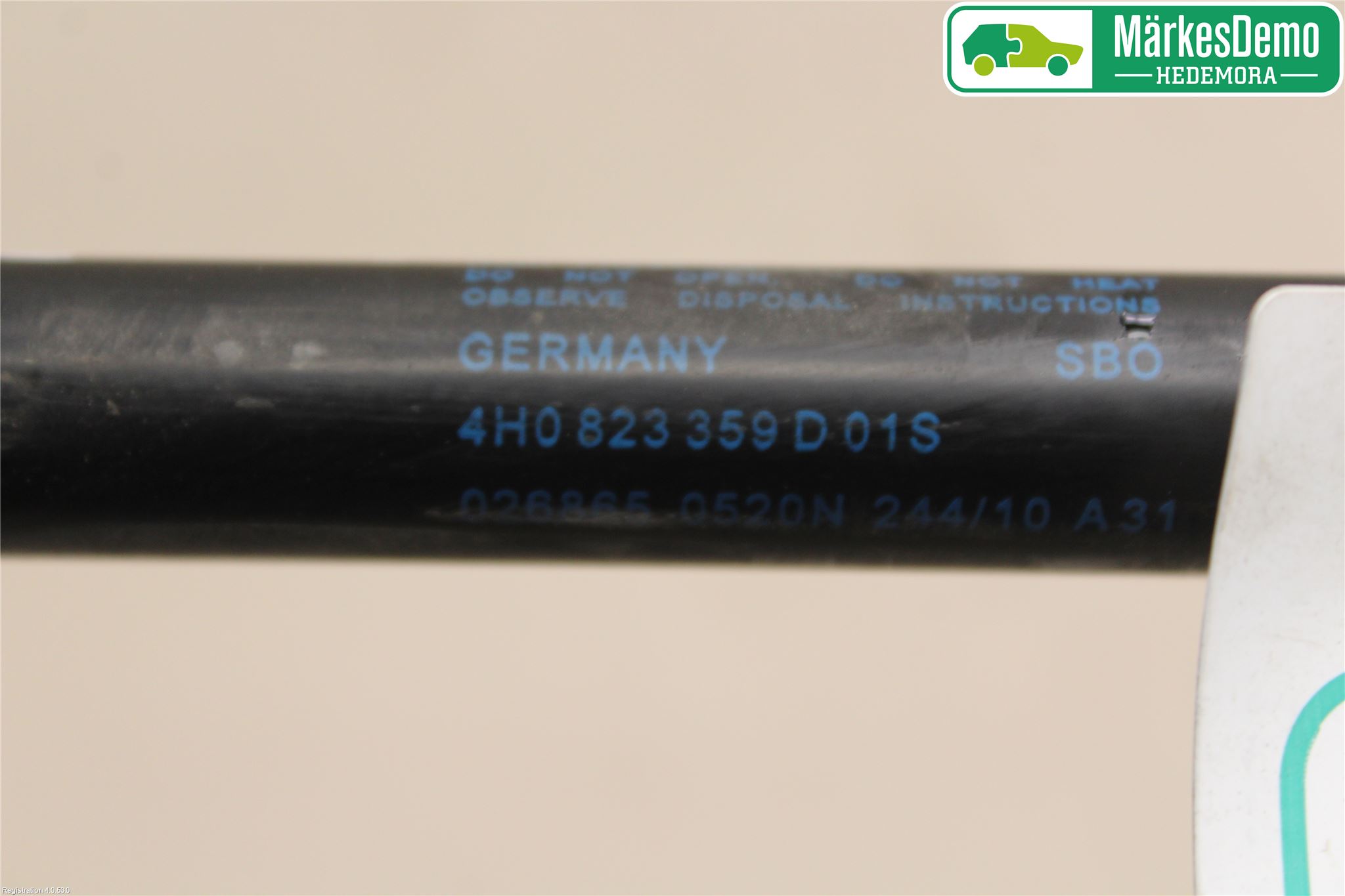 Audi A8/S8 4H 10-17 Gasfjäder Motorhuv