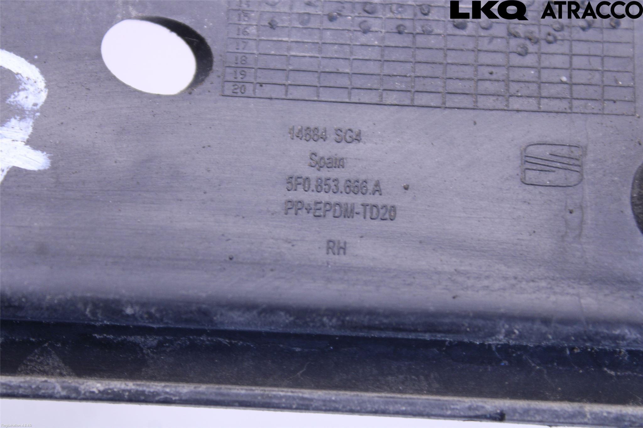 Seat LEON 13-20 Dimljussarg Fram