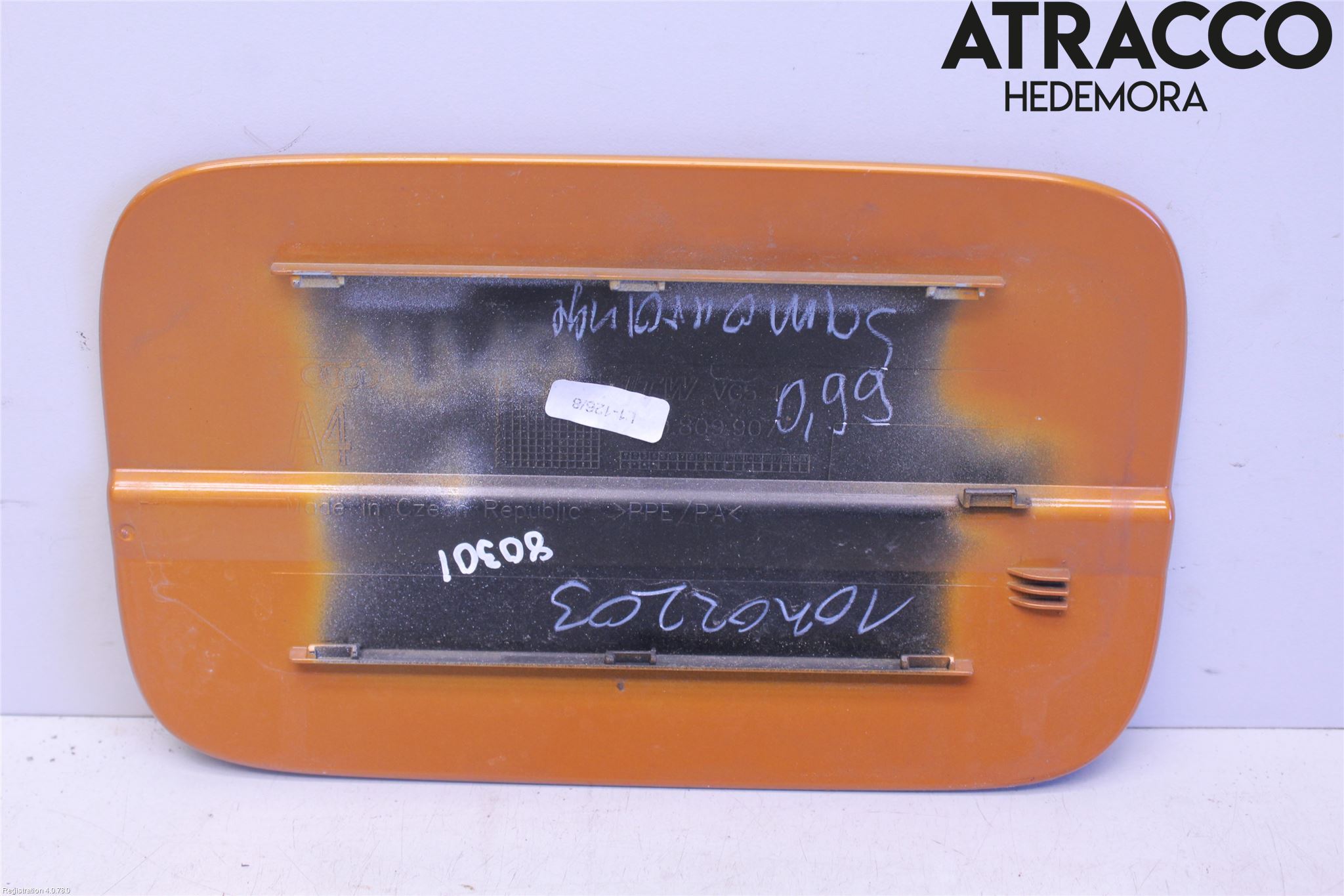 Audi A4/S4 B9 16-19 Tanklucka