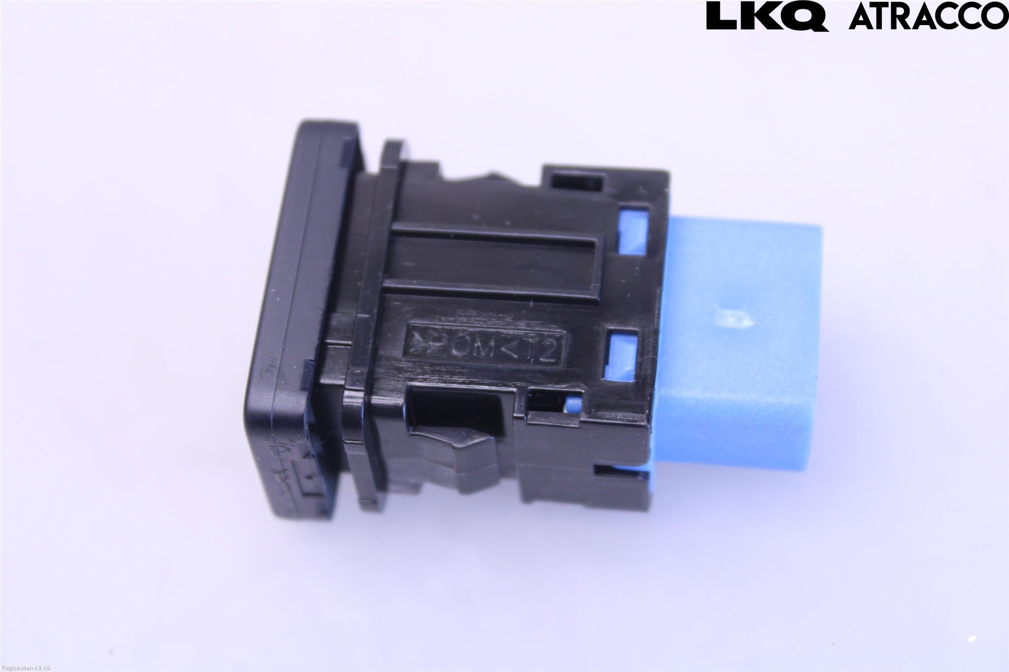 Mitsubishi OUTLANDER 13-21 Strömställare Baklucka