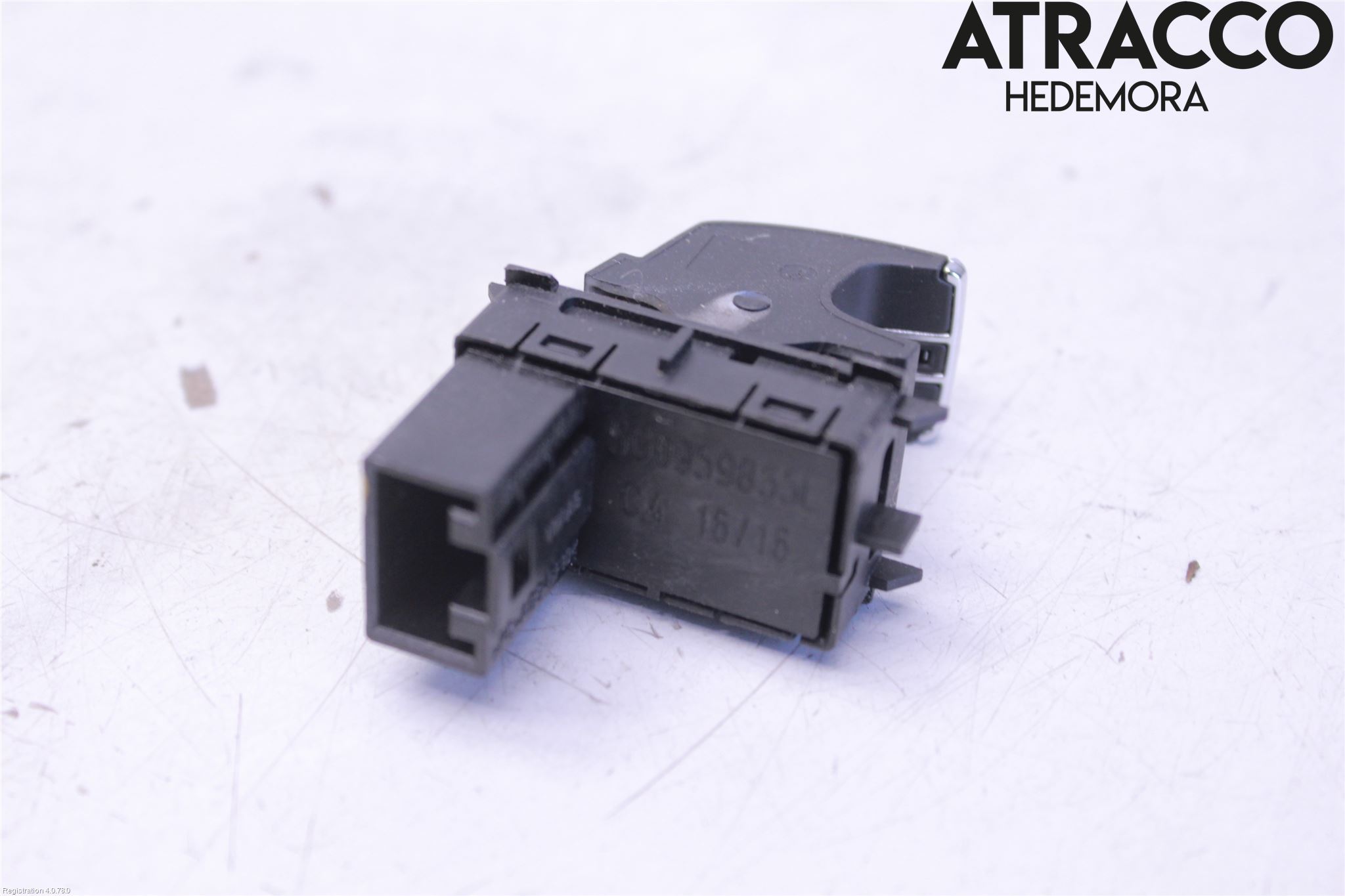 Skoda SUPERB 16-24 Strömställare Elhiss