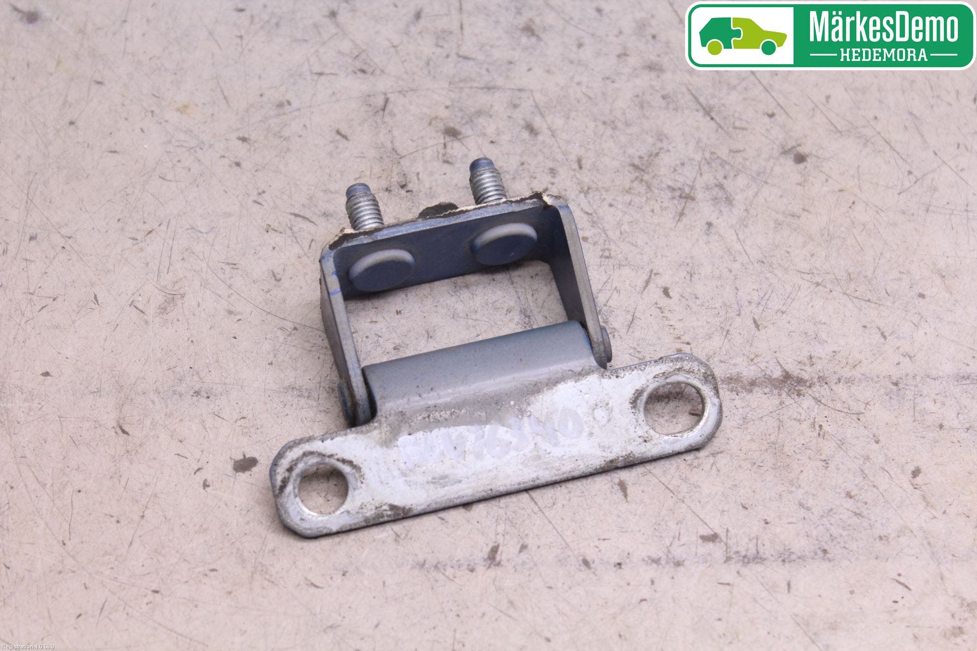 Kia CEED 06-12 Bakluckegångjärn Vä