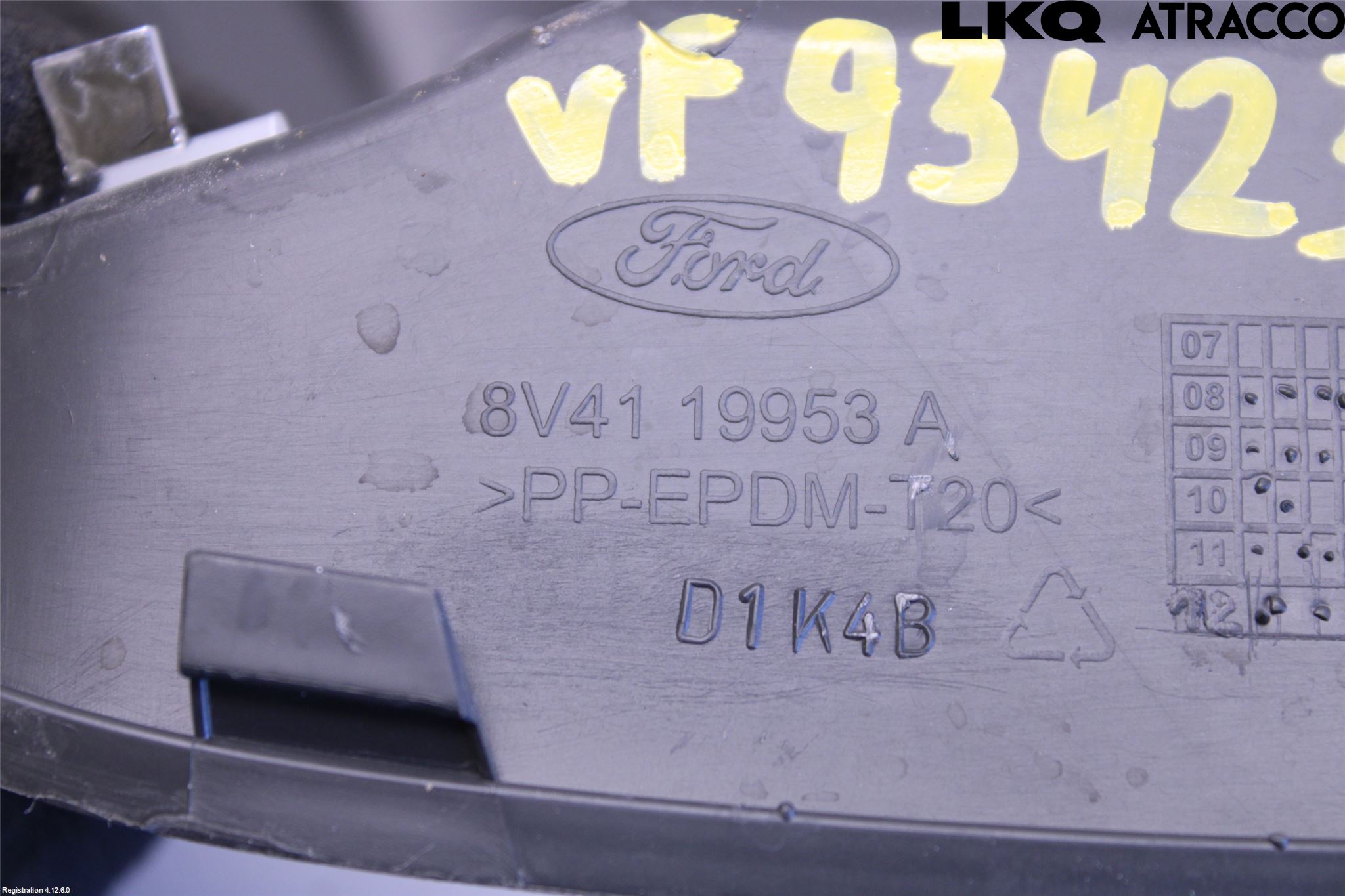 Ford KUGA 08-12 Dimljussarg Fram