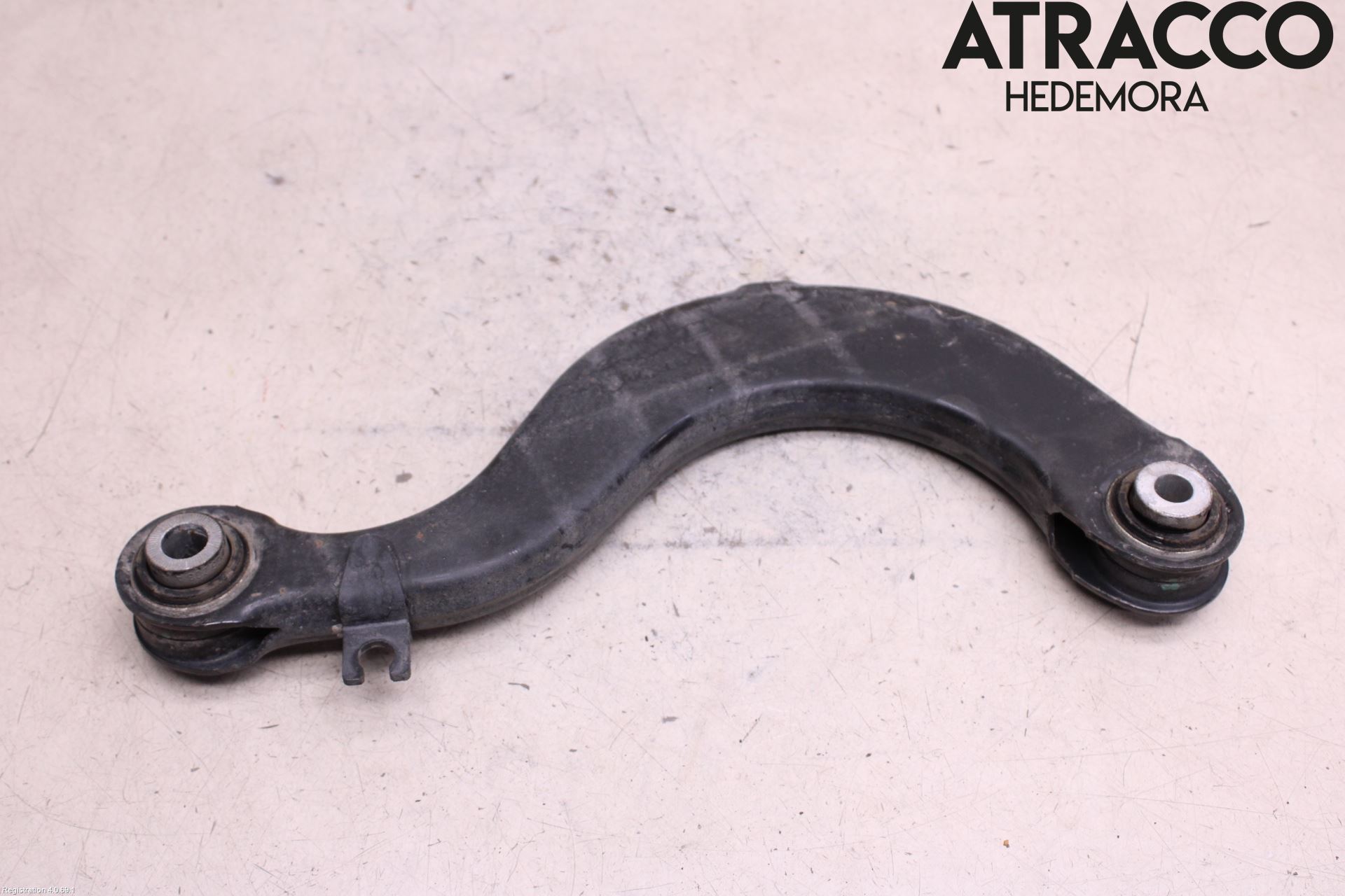 Volkswagen VW PASSAT 15-19 Bärarm Bak Övre Höger