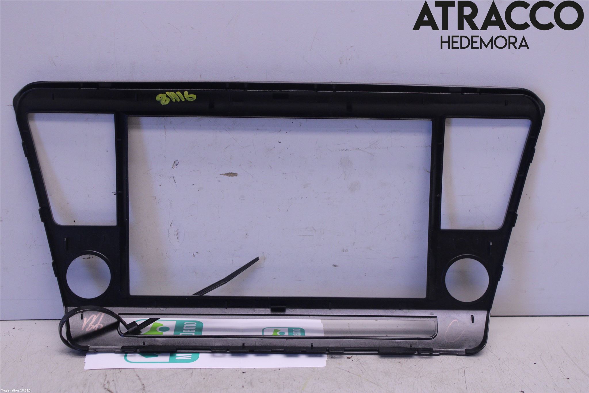 Skoda SUPERB 16-24 Instrument-Radio Sarg