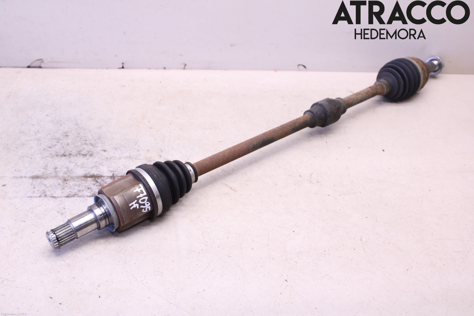 Mitsubishi SPACE STAR 13- Drivaxel Fram Höger