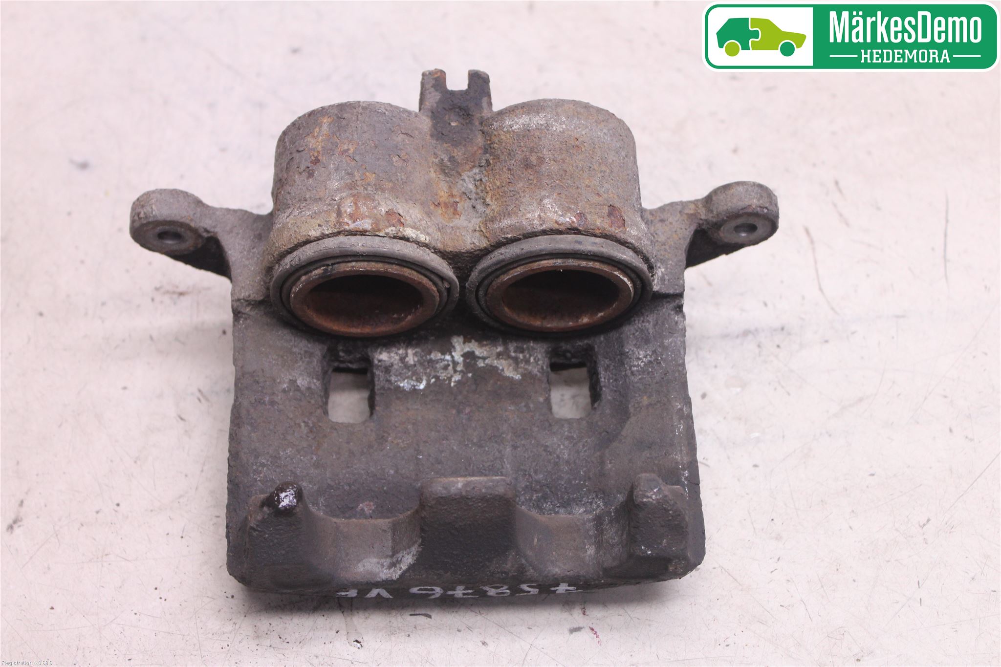 Nissan NAVARA 05-16 Bromsok Fram Vänster