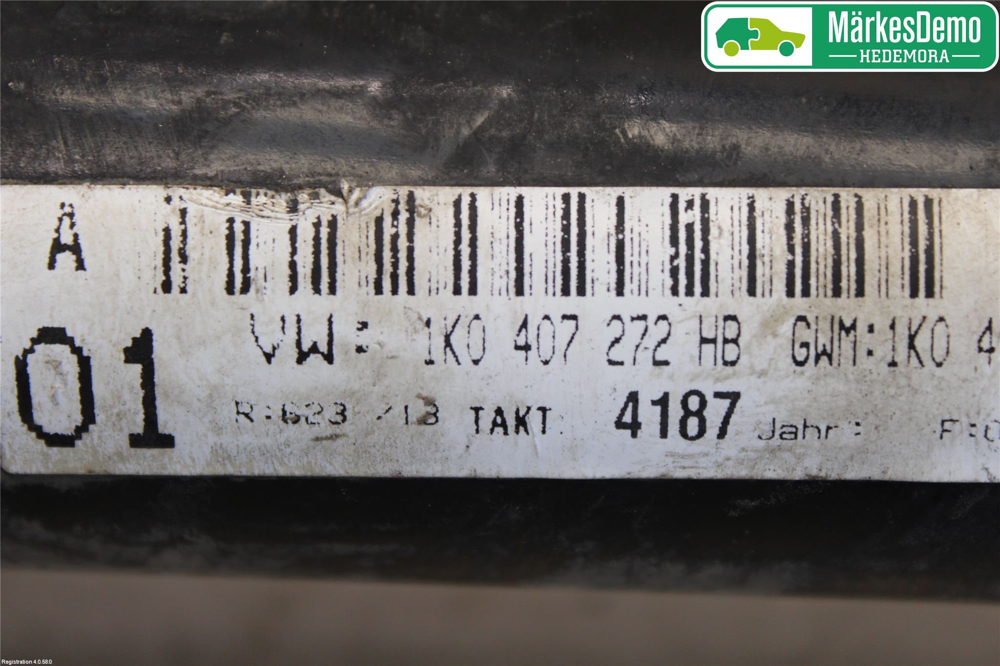 Volkswagen VW GOLF V 04-09 Drivaxel Fram Höger