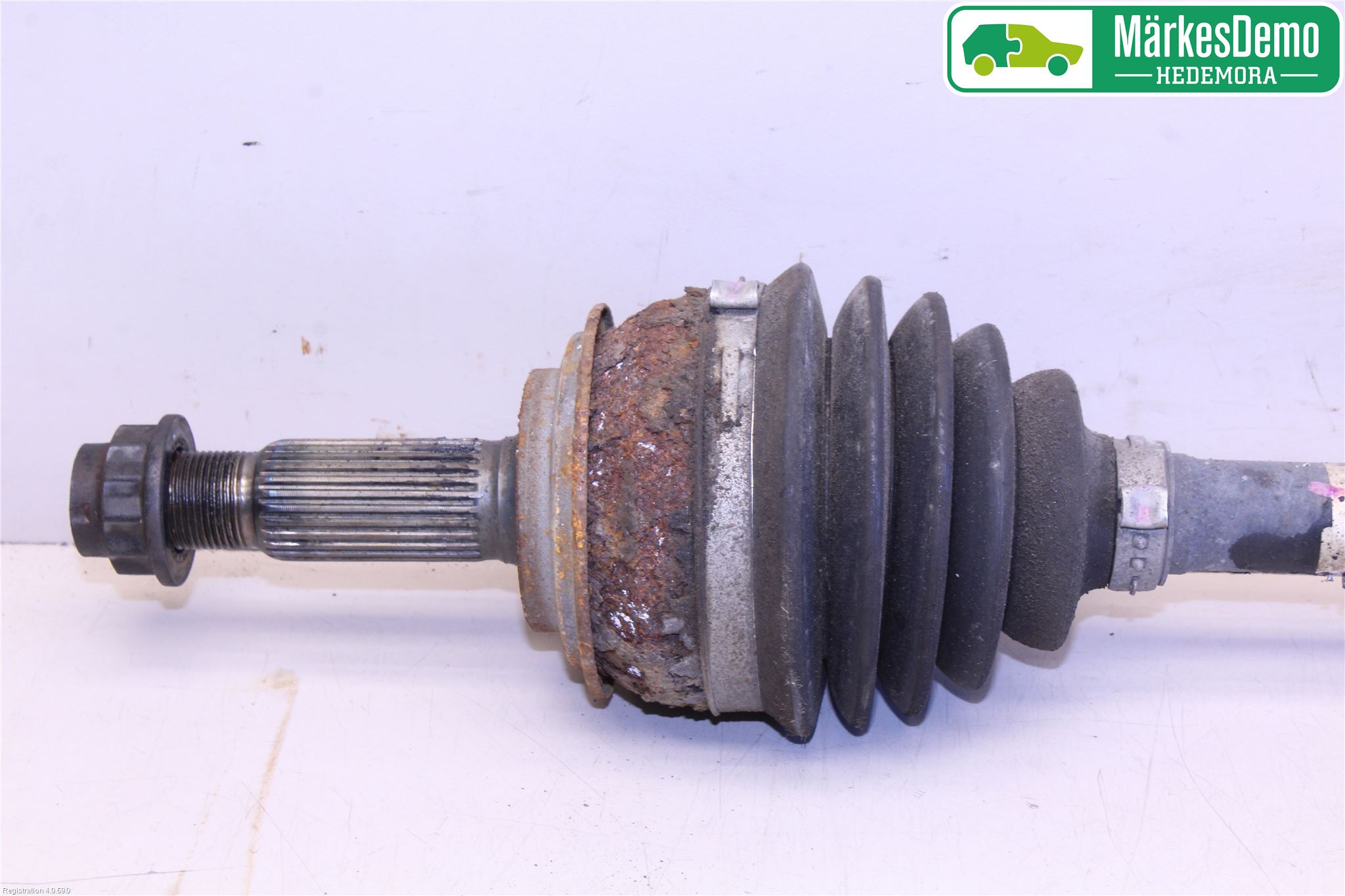 Toyota YARIS XP130 12-14 Drivaxel Fram Höger