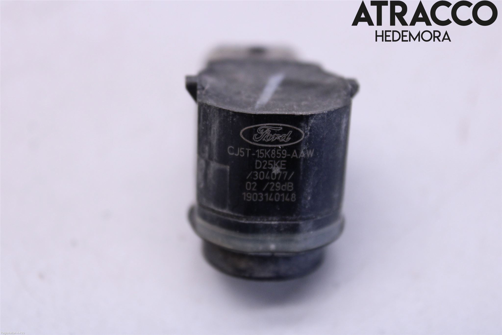 Ford KUGA 13-16 Parkeringshjälp Frontsensor