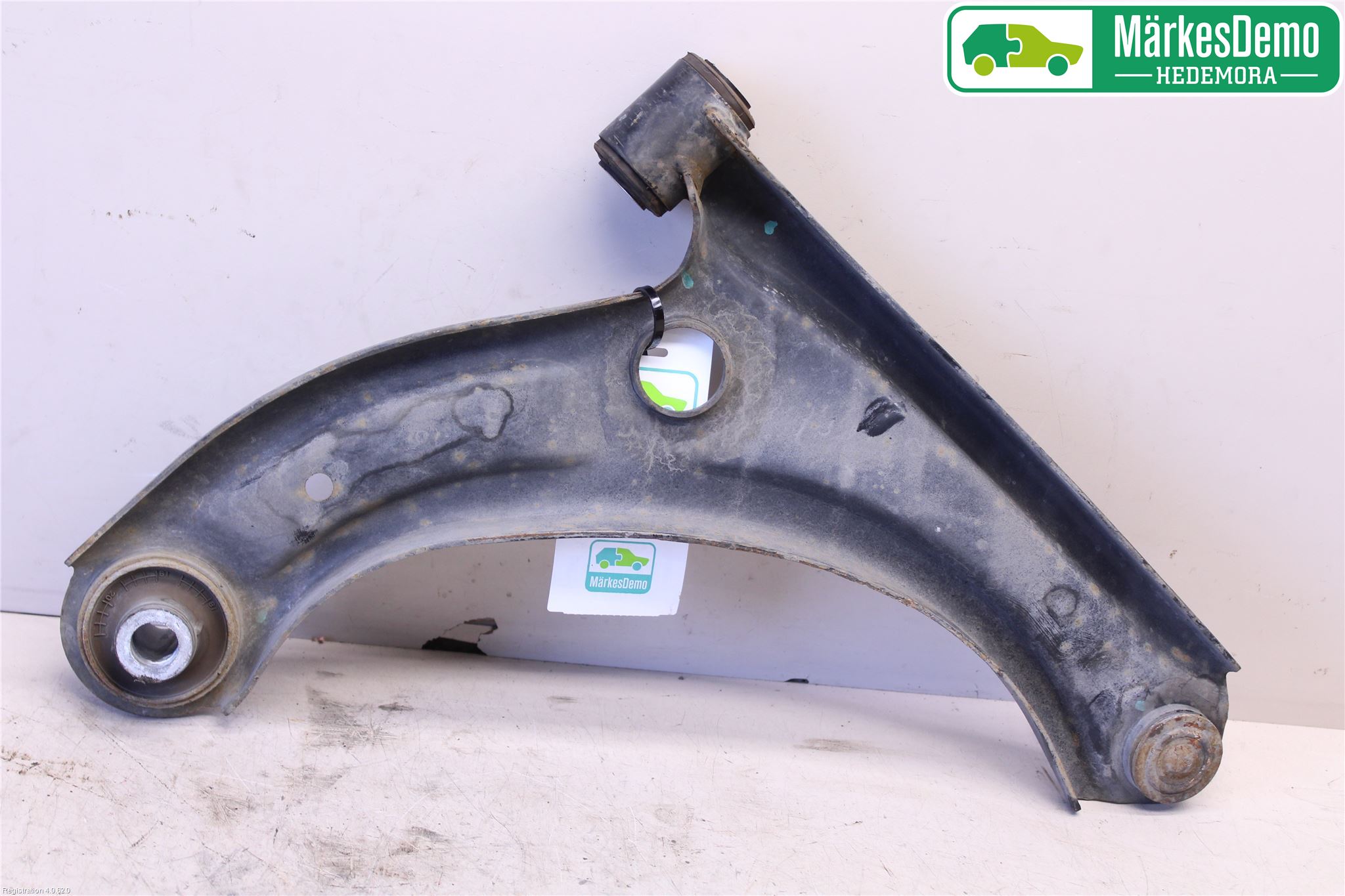 Suzuki BALENO 95-19 Bärarm Fram Undre Vä