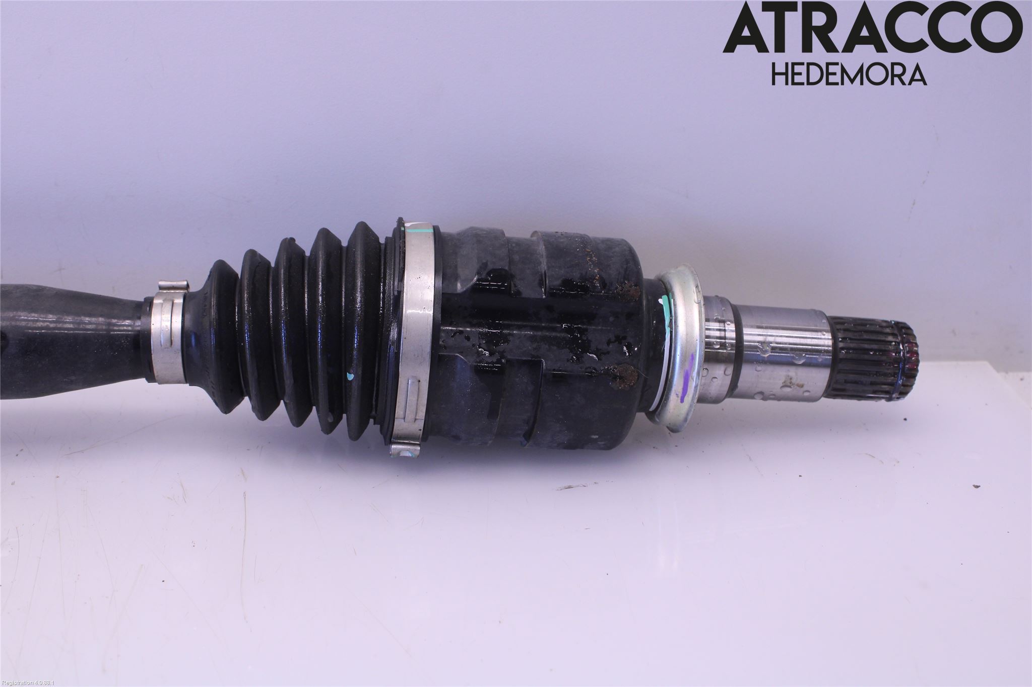 Toyota C-HR 16-23 Drivaxel Fram Höger