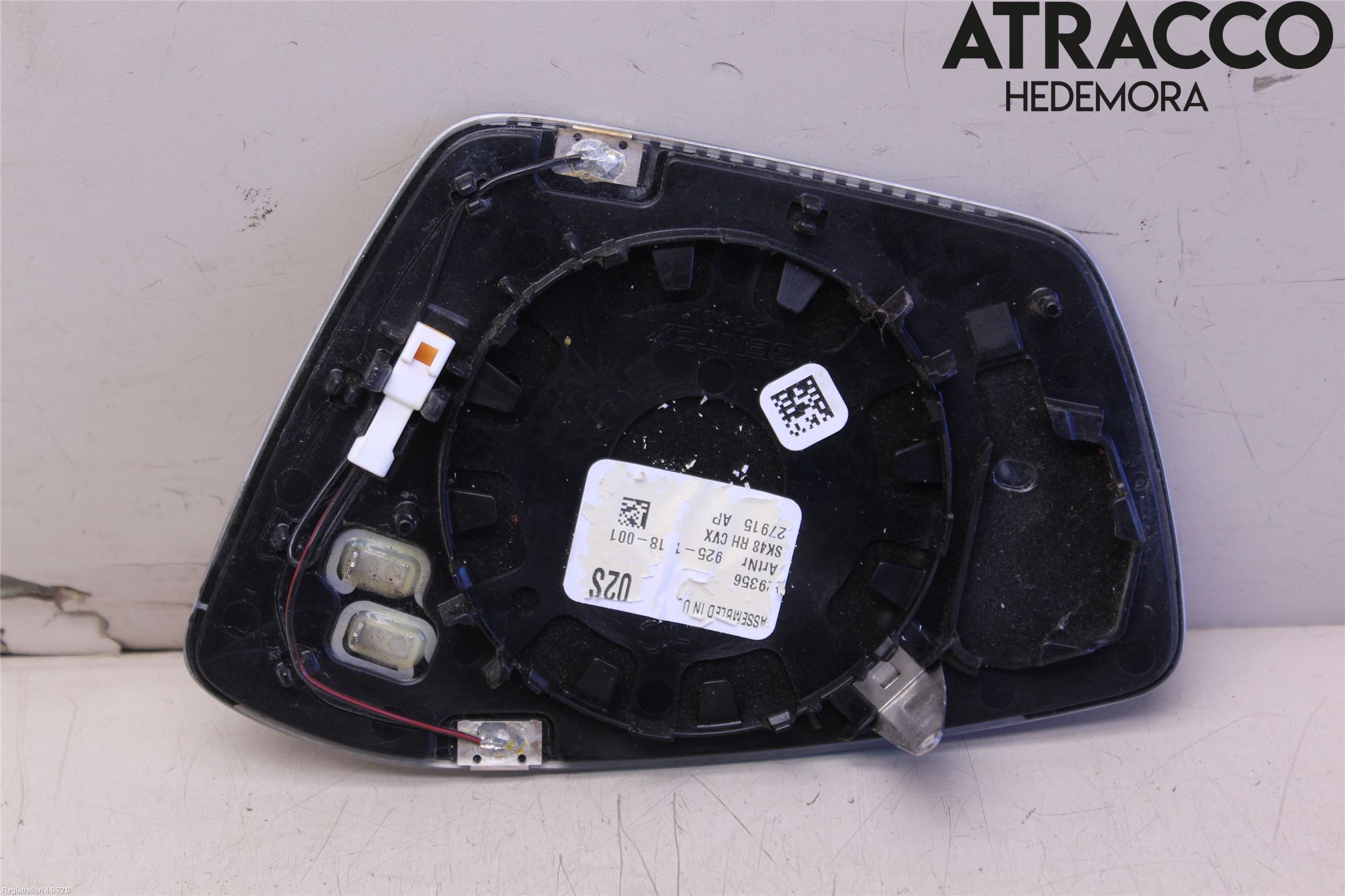 Skoda SUPERB 16-24 Spegelglas Hö