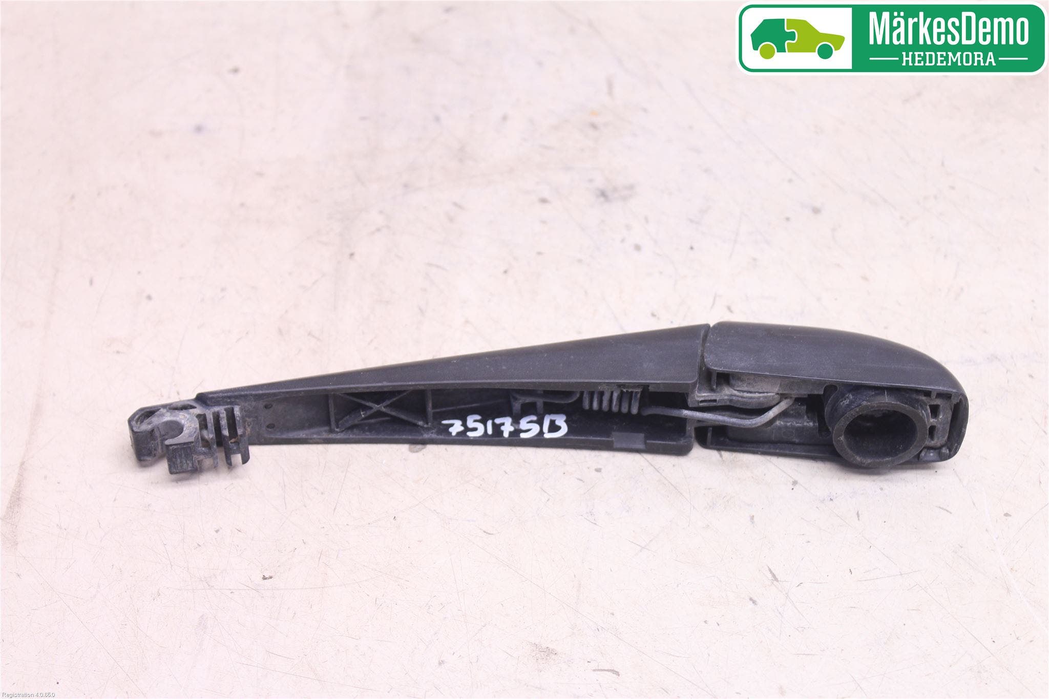 Toyota AURIS 13-19 Torkararm-Bakruta