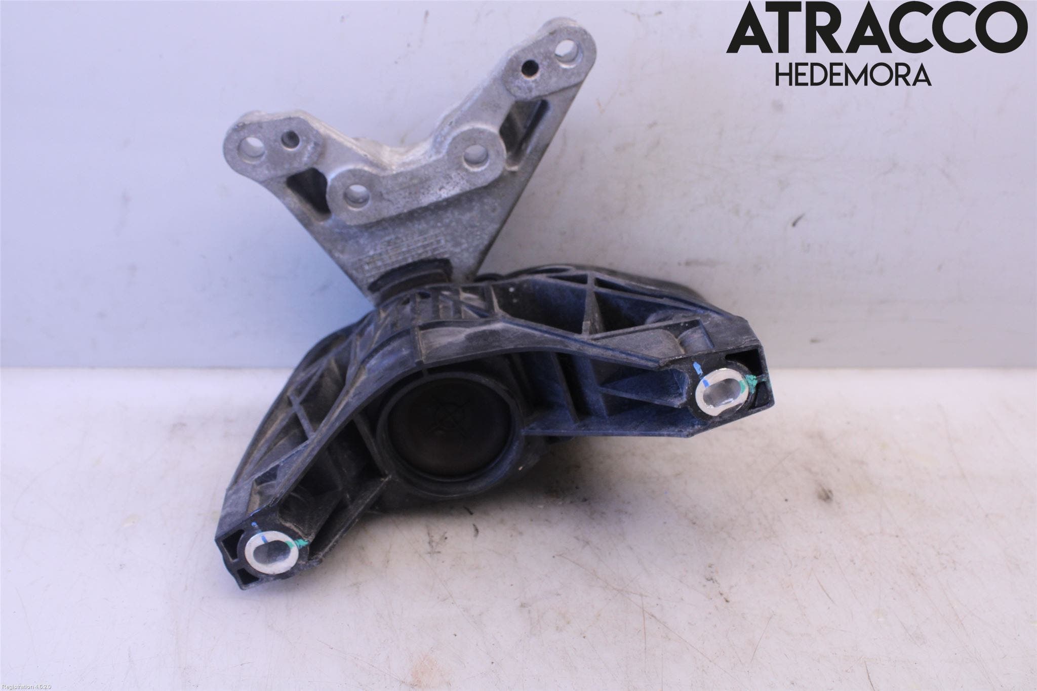 Peugeot 3008 17-24 Motorfäste