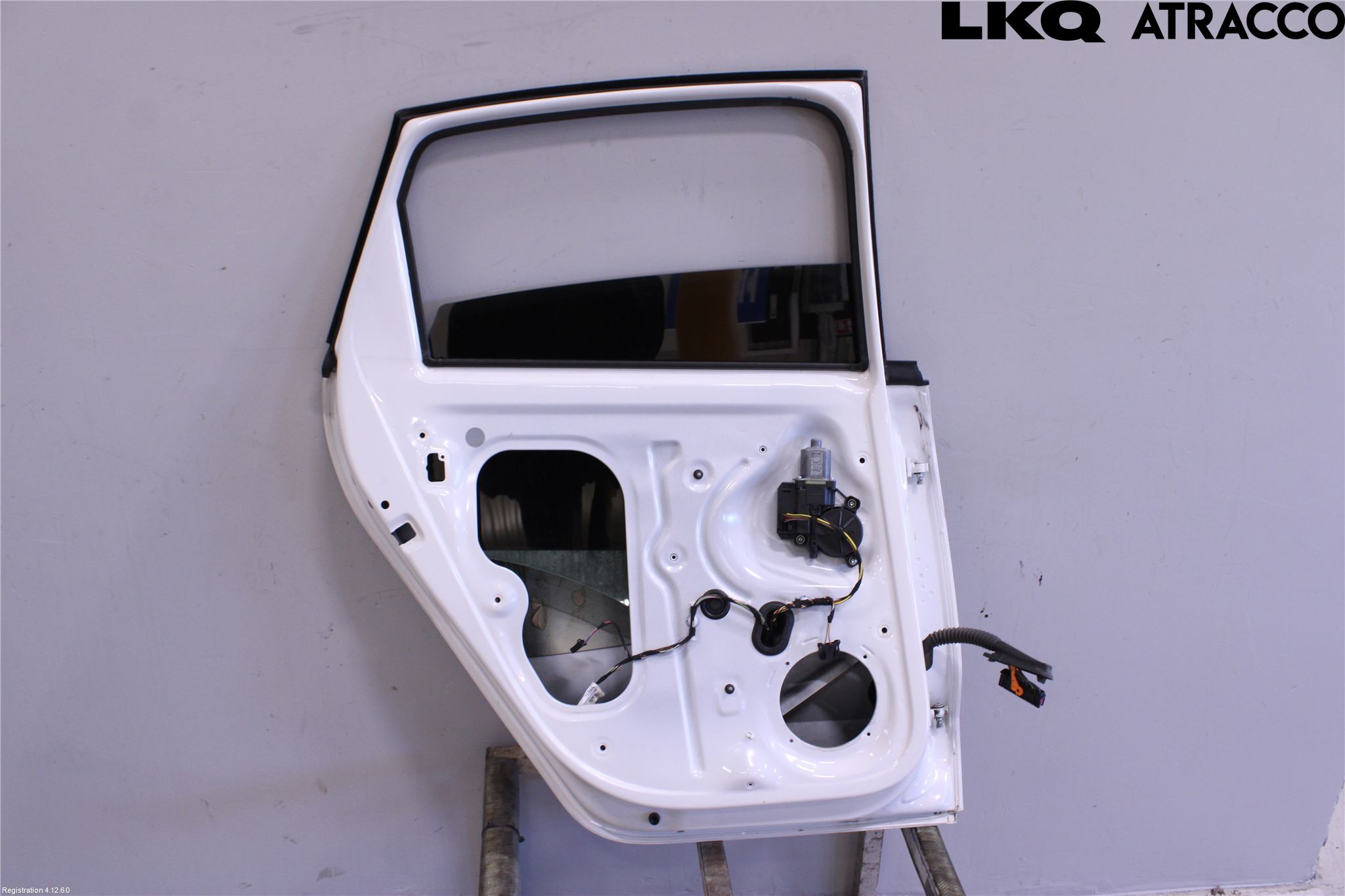 Volkswagen VW POLO 10-17 Dörr Bak Vänster
