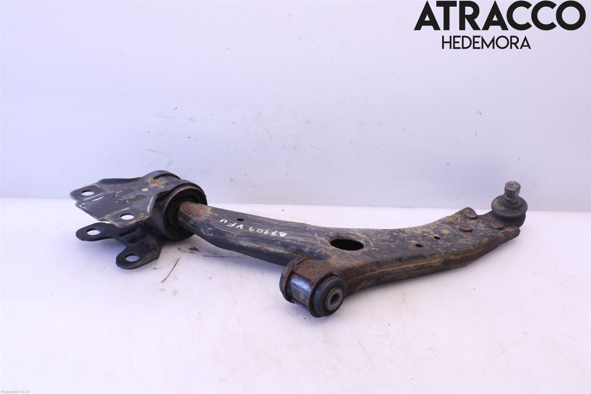 Ford FOCUS 11-14 Bärarm Fram Undre Vä