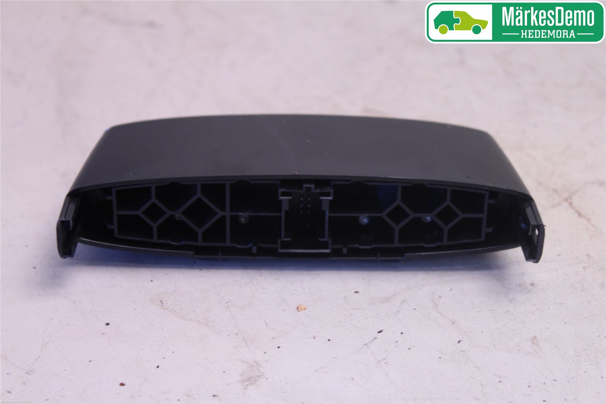 Mercedes-Benz MB E-KLASS (W212) 09-16 Strömställare Stolregler