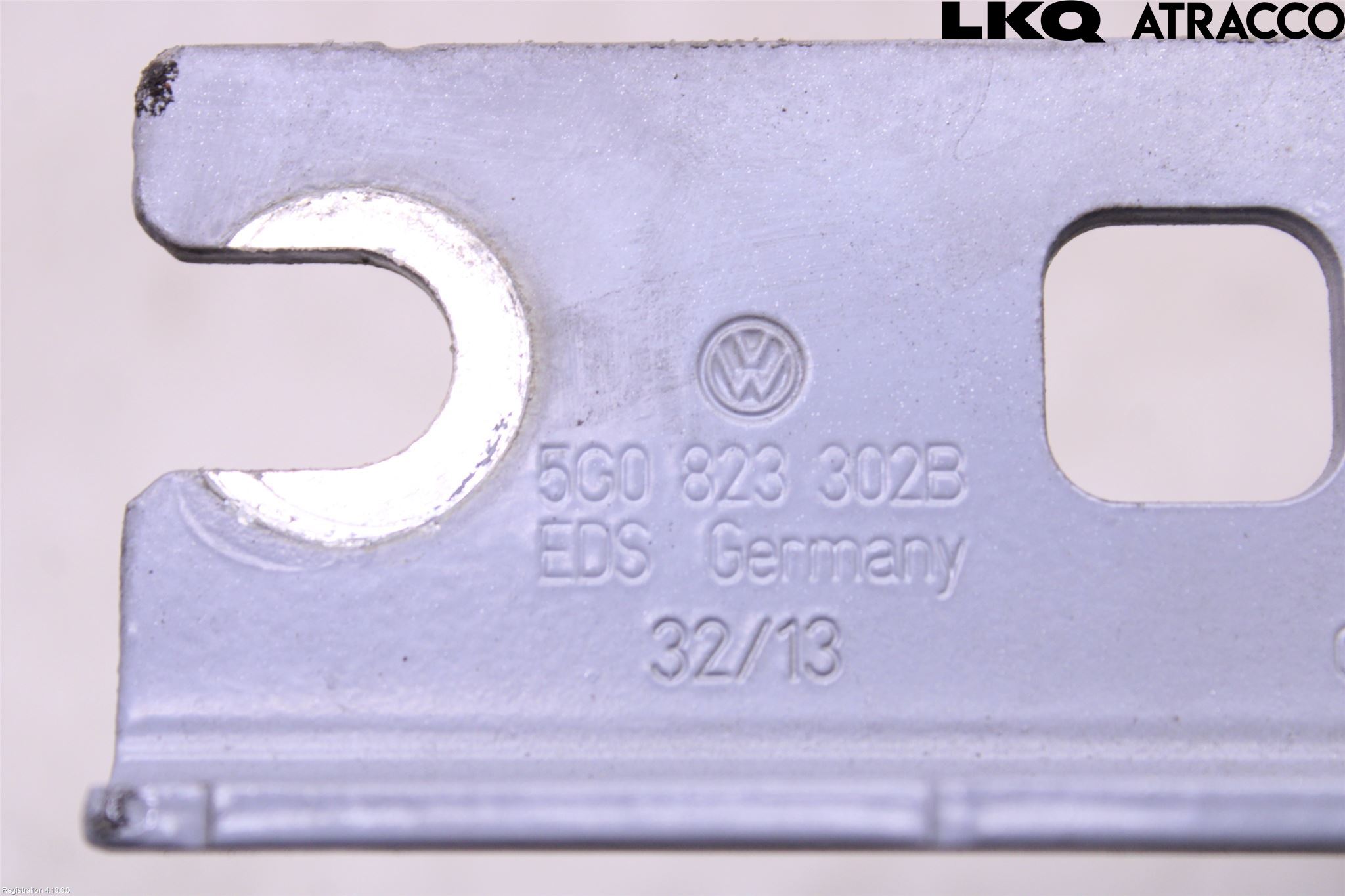 Volkswagen VW GOLF / E-GOLF VII 13-20 Huvgångjärn