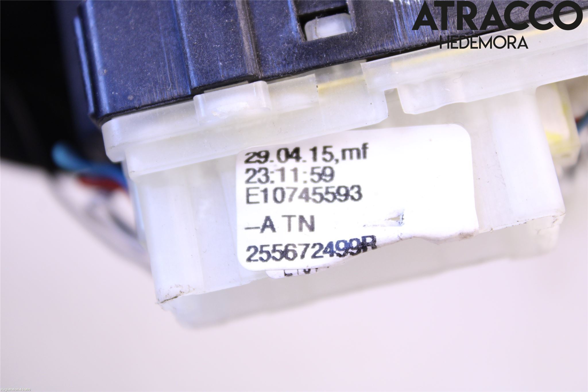 Renault TRAFIC/E-TECH 15- Spak Torkar-Spolomk