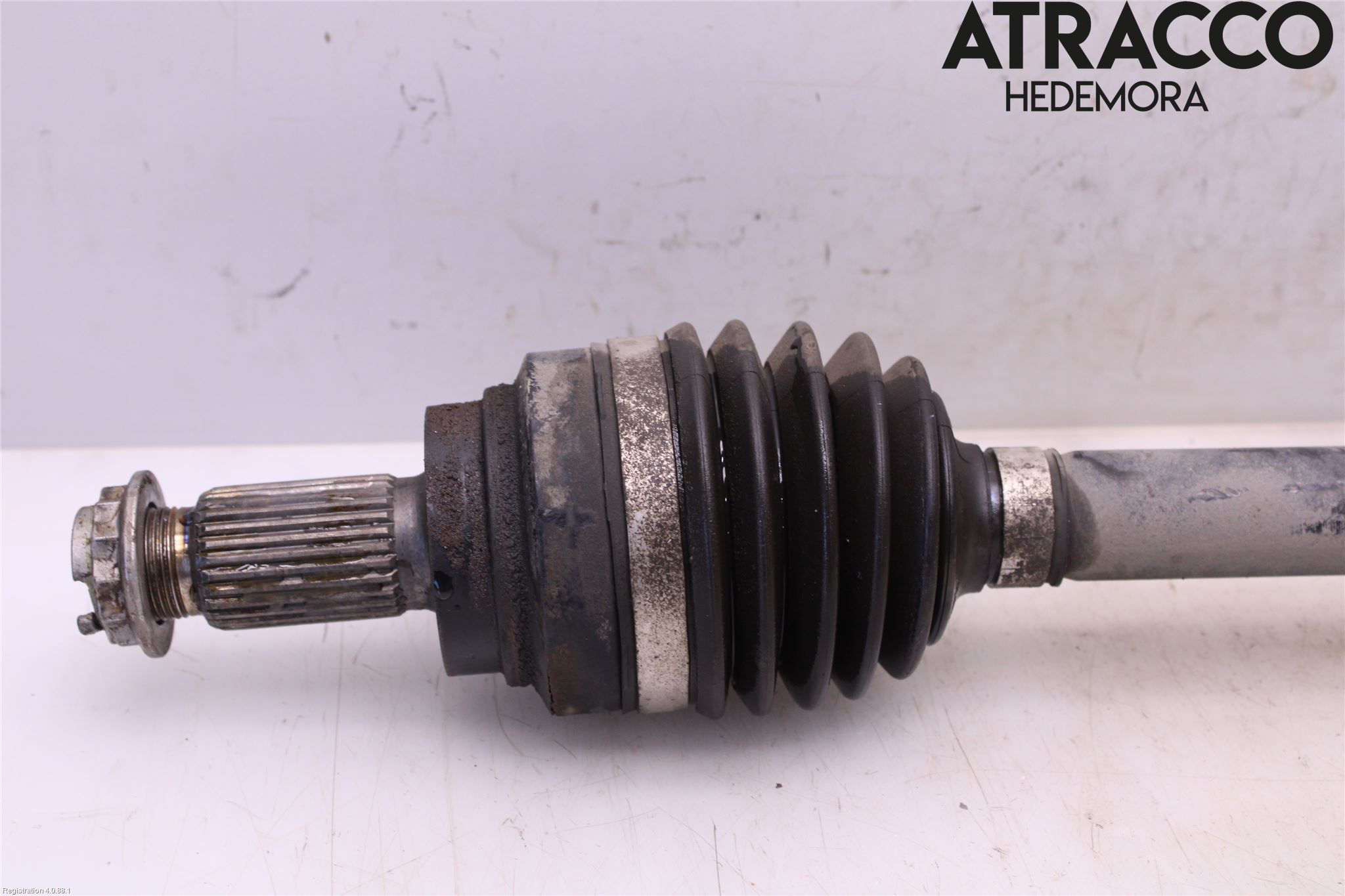 BMW 1 F20/F21 11-19 Drivaxel Bak Höger