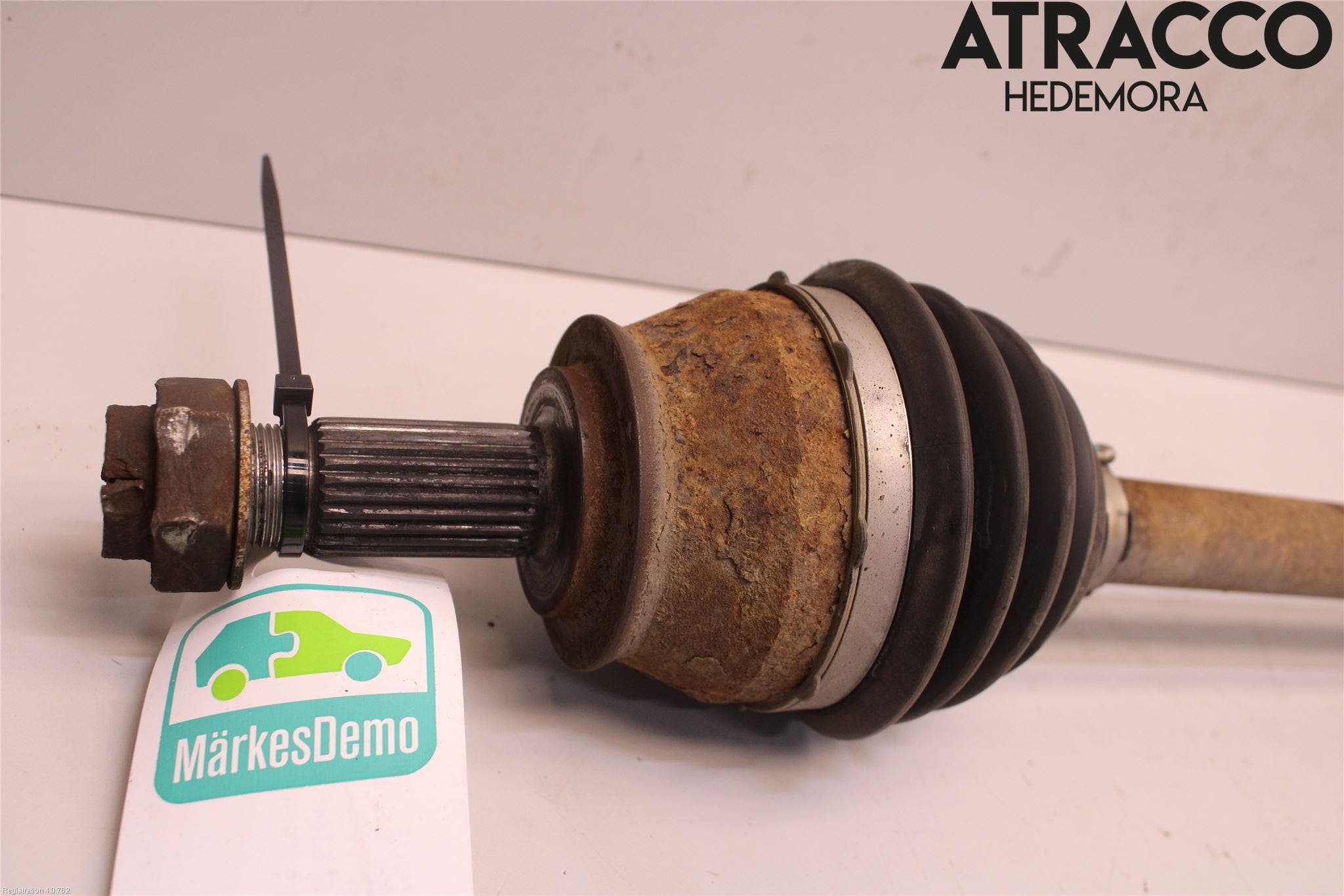 Fiat DOBLO CARGO Drivaxel Fram Höger