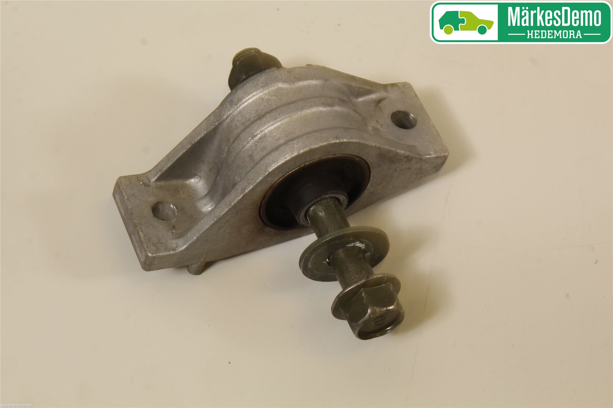 Snöskoter YAMAHA Motorfäste