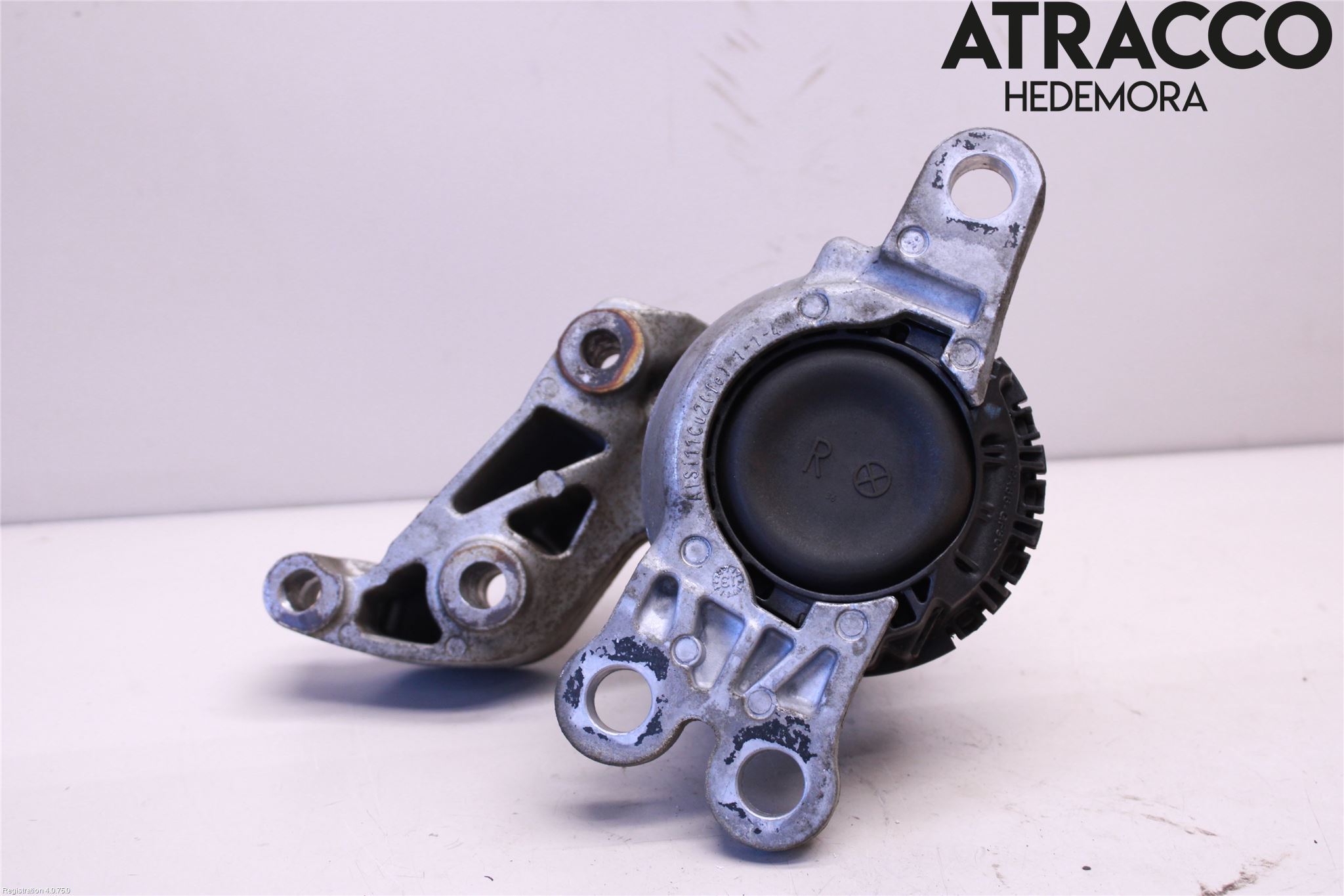 Nissan QASHQAI 14-17 Motorfäste