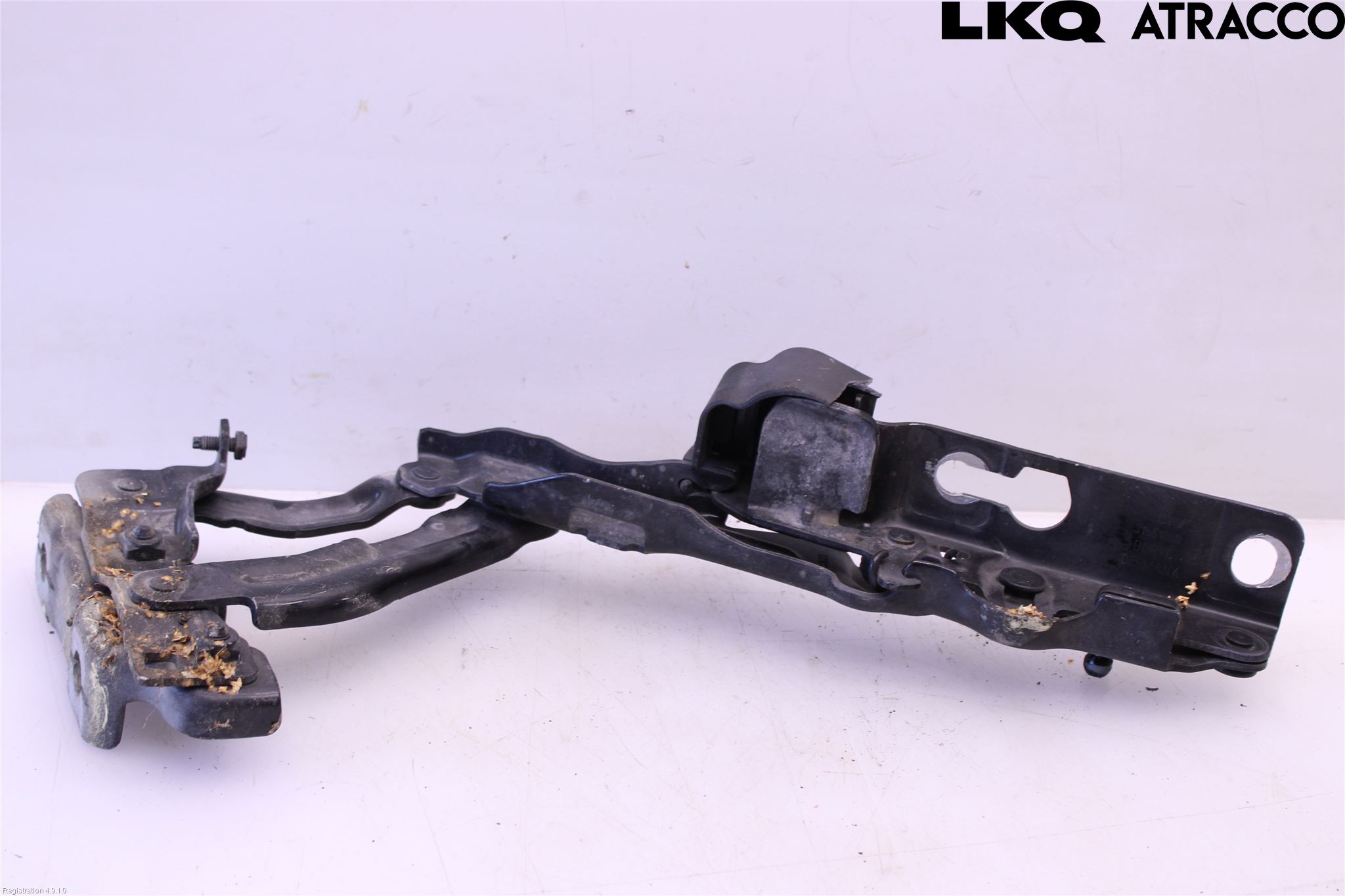 Volvo V90 17->> Huvgångjärn