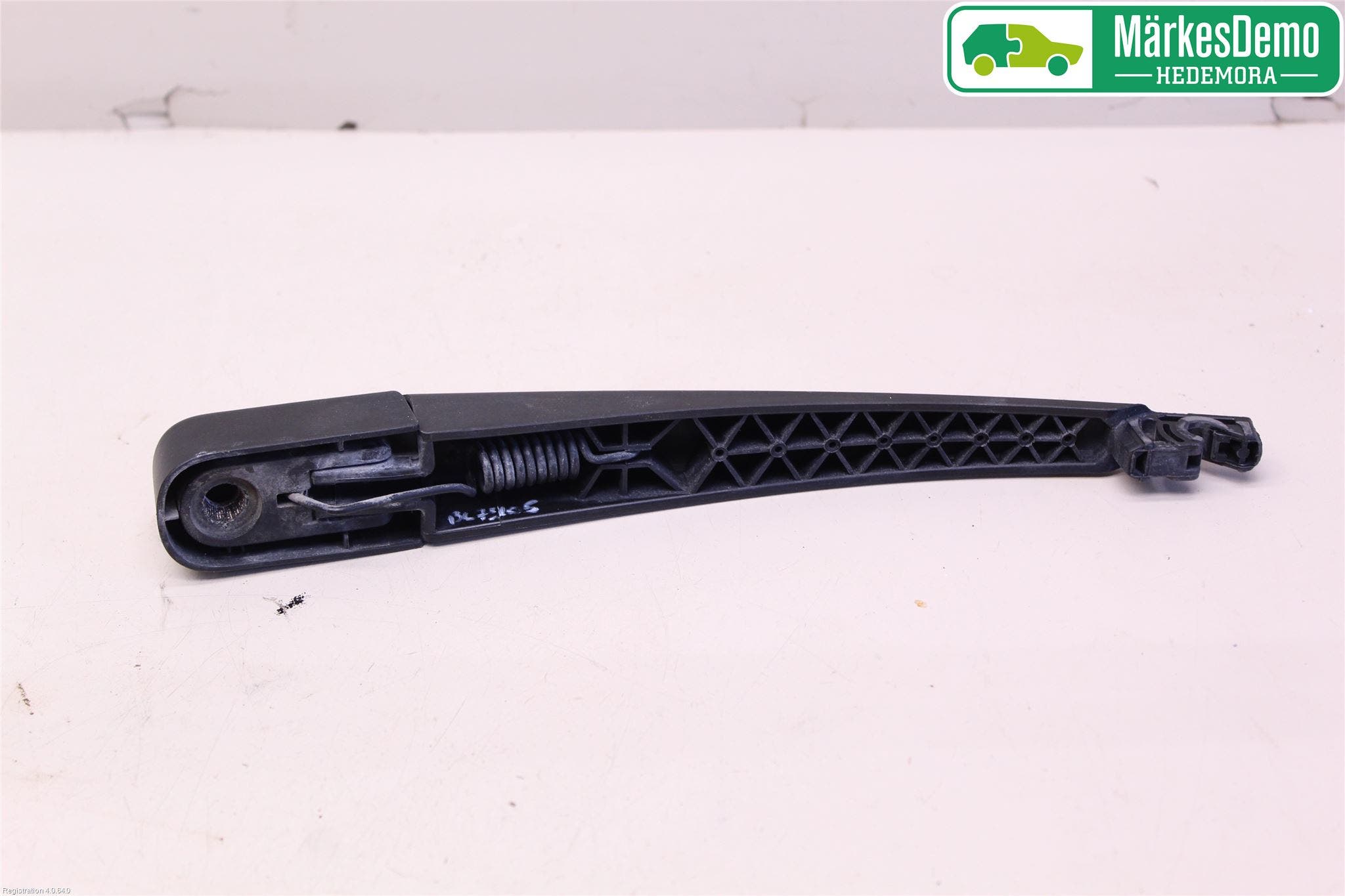 Kia SPORTAGE (SL) 11-15 Torkararm-Bakruta