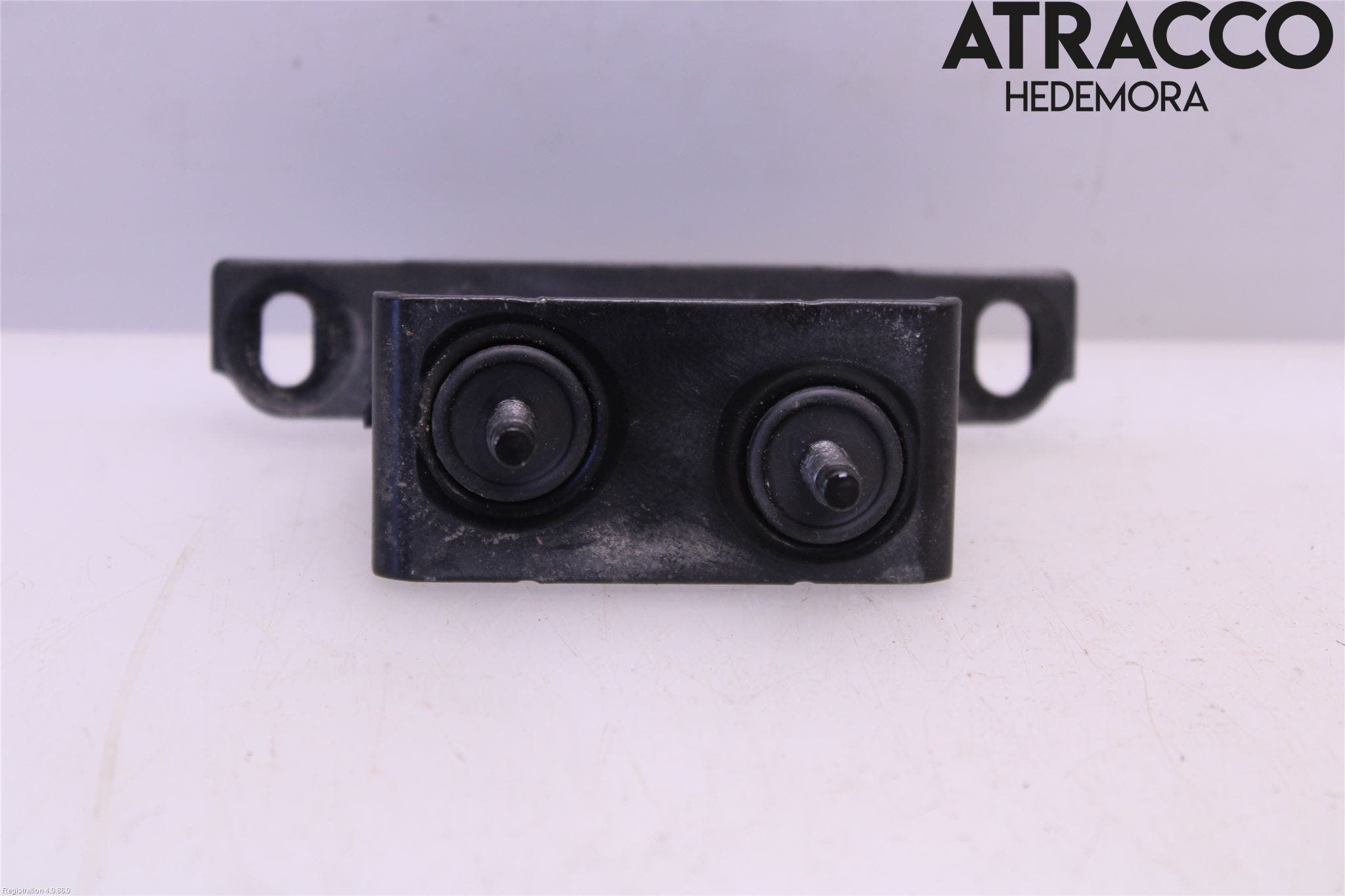 Volvo XC90 03-06 Bakluckegångjärn Hö