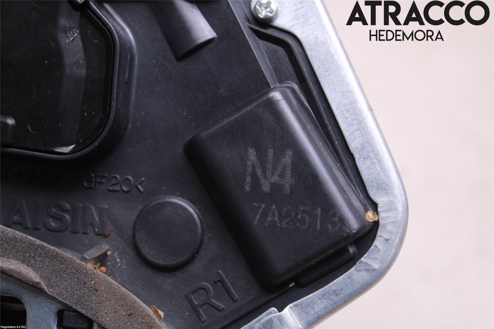 Lexus NX 300h 15-21 Låskista-Dörrlås