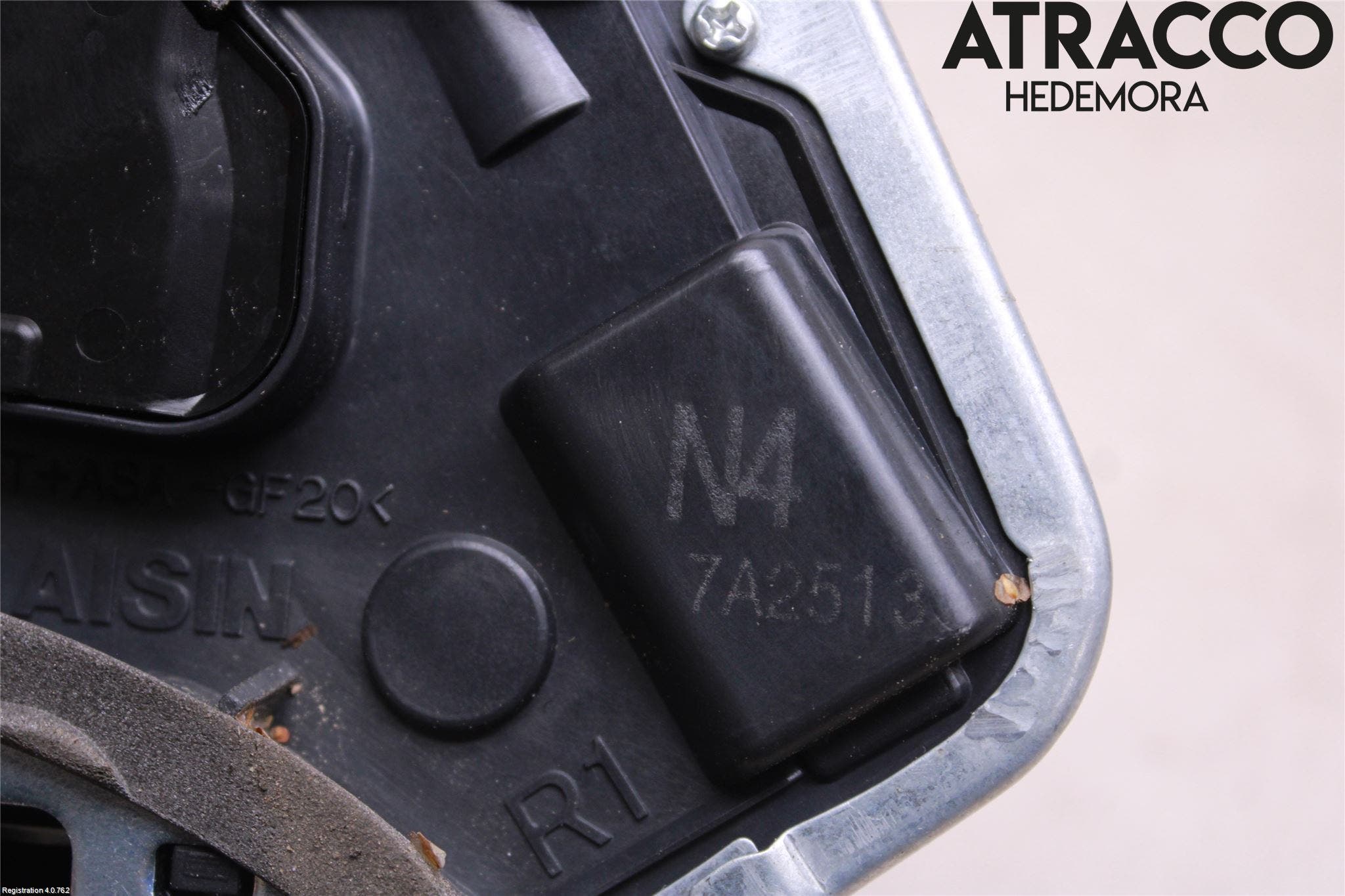 Lexus NX 300h 15-21 Låskista-Dörrlås