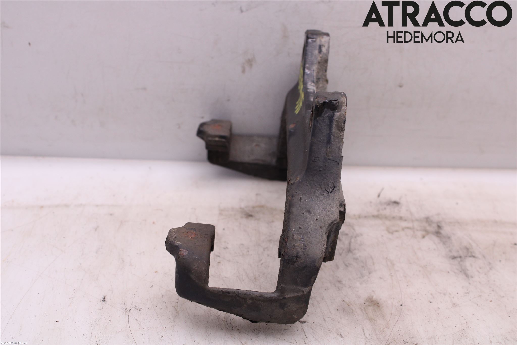 Audi A6/S6     05-11 Bromsokshållare