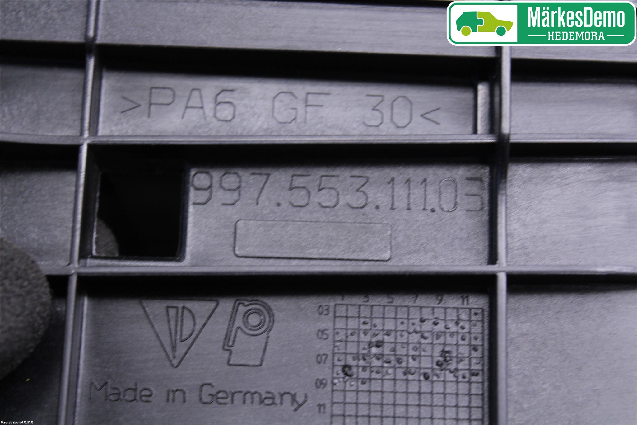 Porsche 911 64- Instrument-Radio Sarg