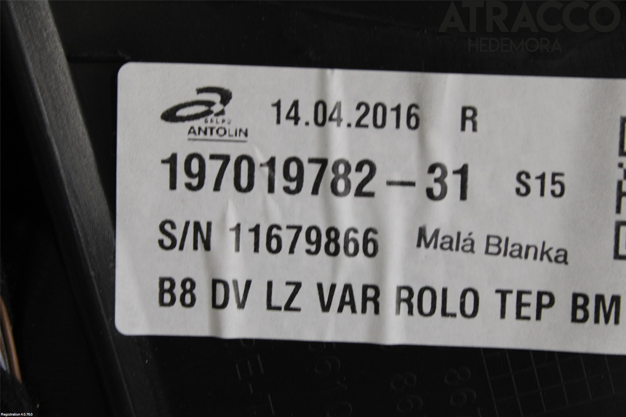 Volkswagen VW PASSAT 15-19 Dörrklädsel Vä