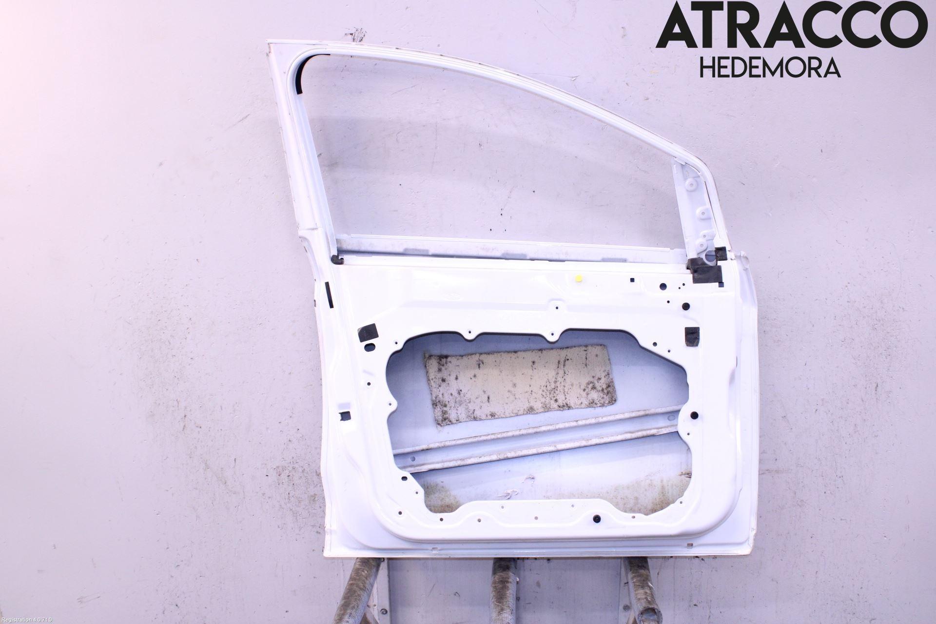 Ford KUGA 08-12 Dörr Fram Vänster