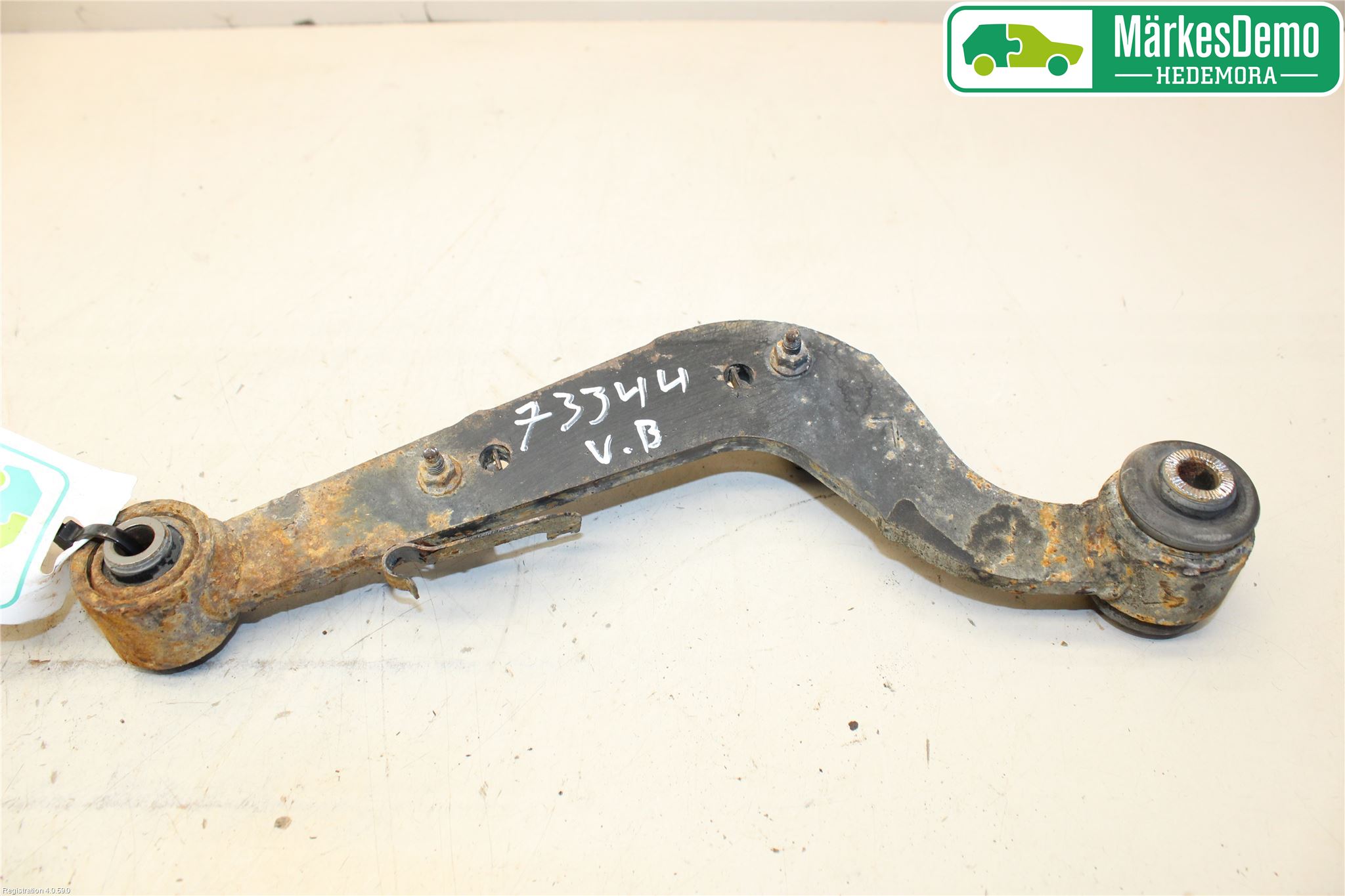 Toyota RAV 4 06-12 Bärarm Bak Vänster