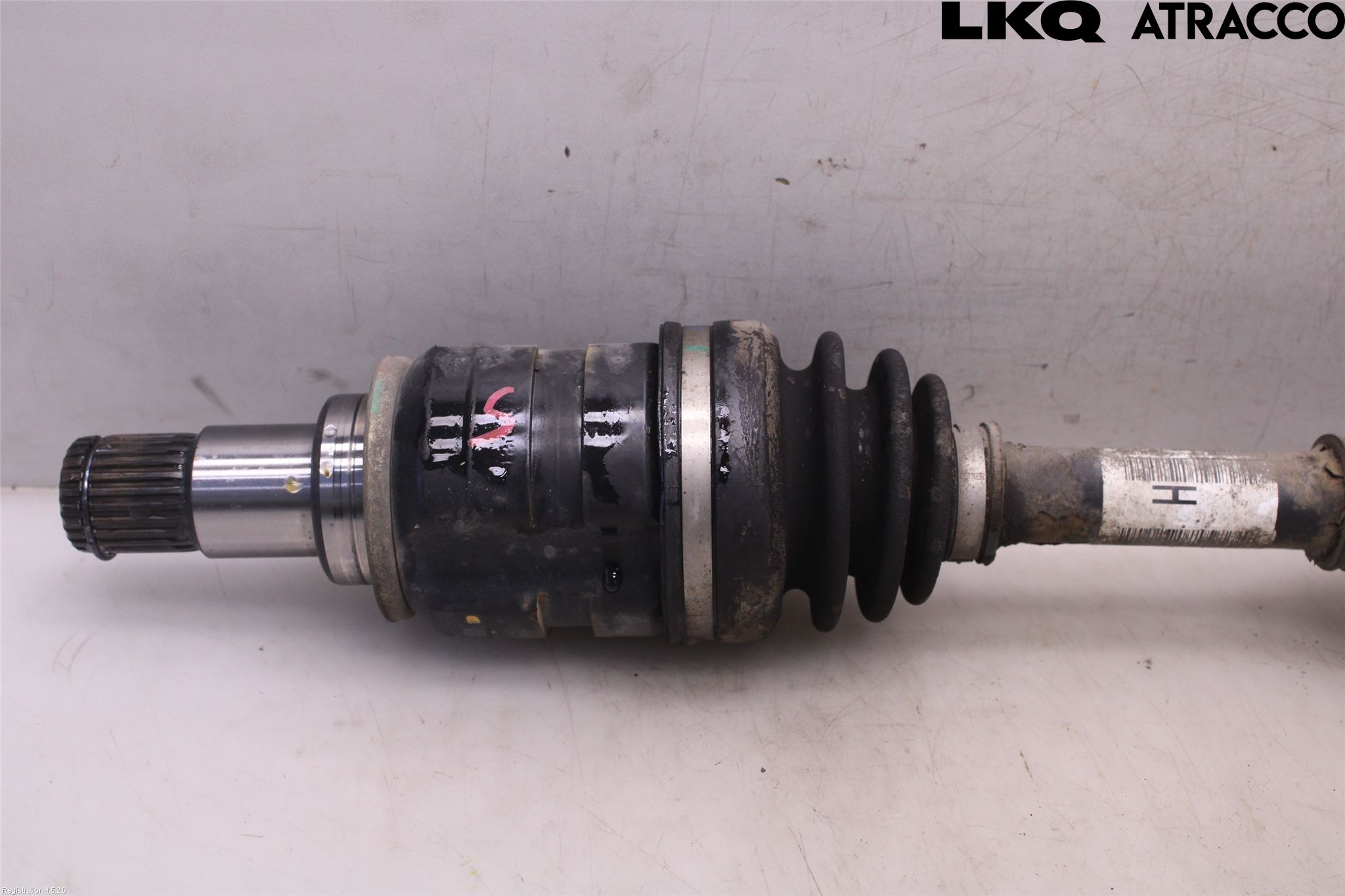 Toyota AURIS 13-19 Drivaxel Fram Vänster