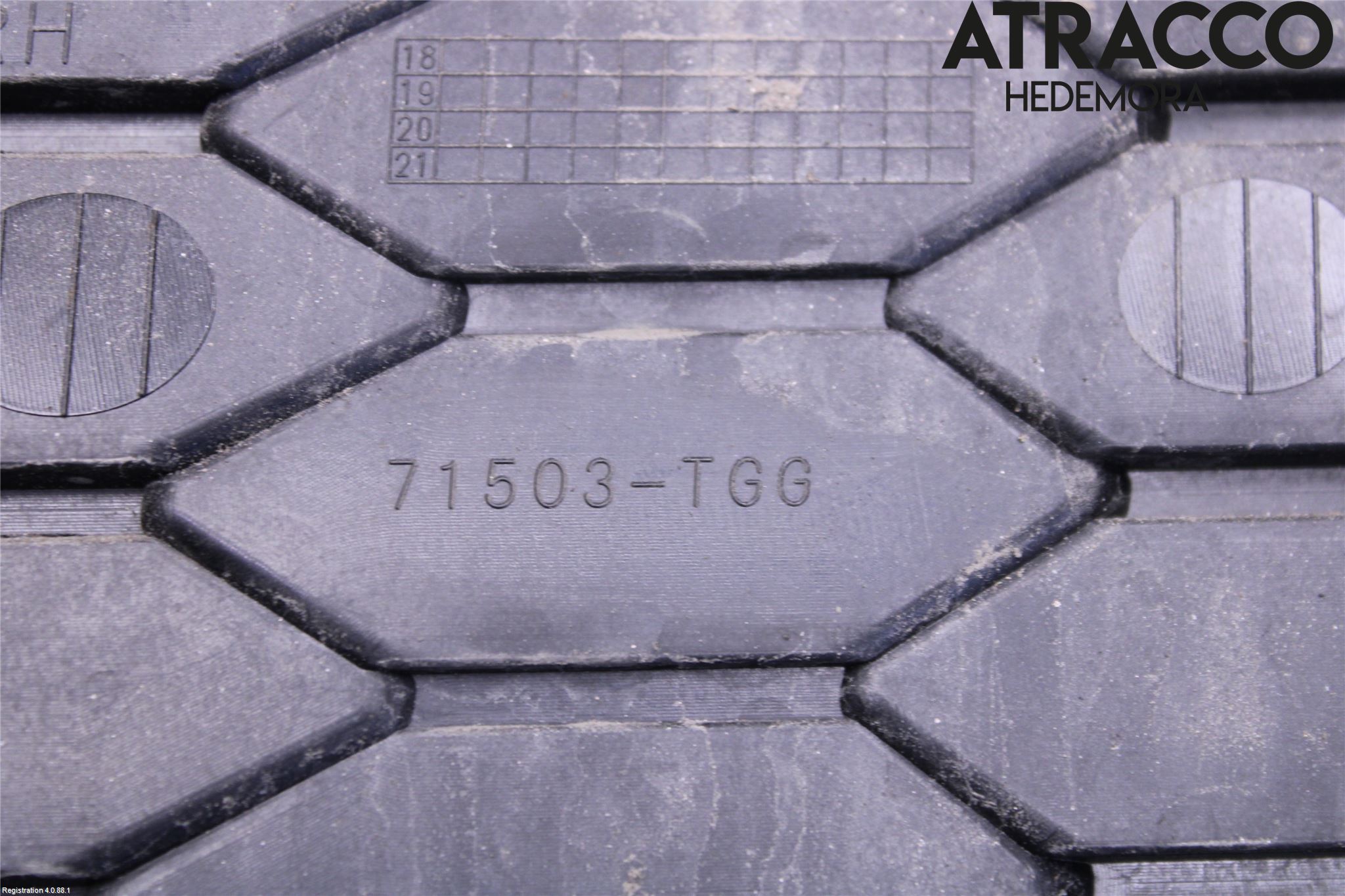 Honda CIVIC 17-22 Grilldel Höger