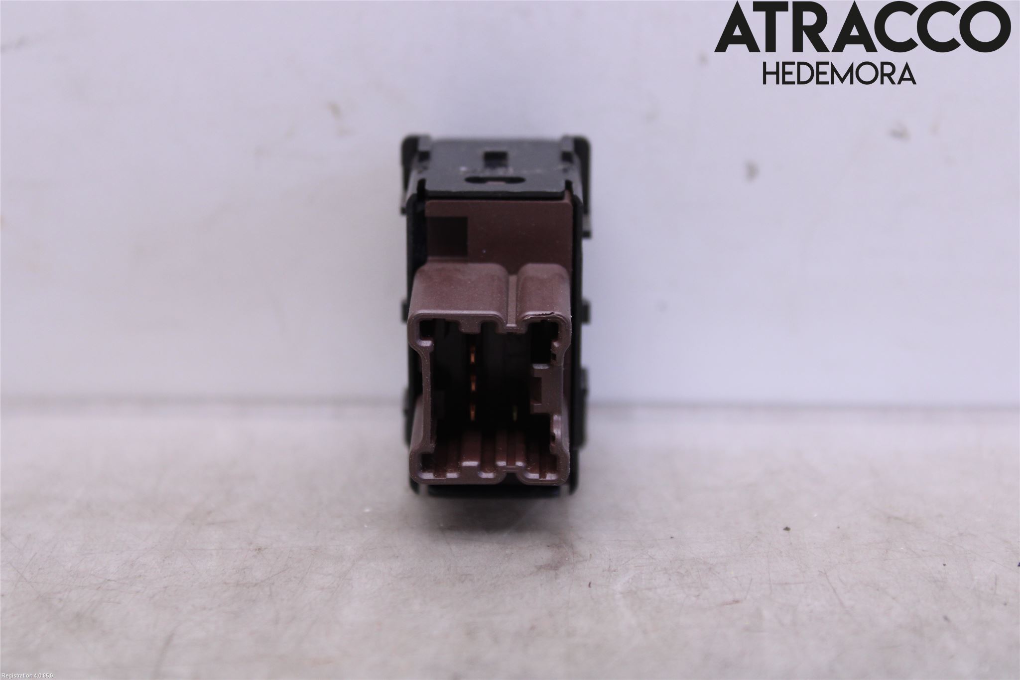 Nissan NAVARA 05-16 Strömställare Stolvärme