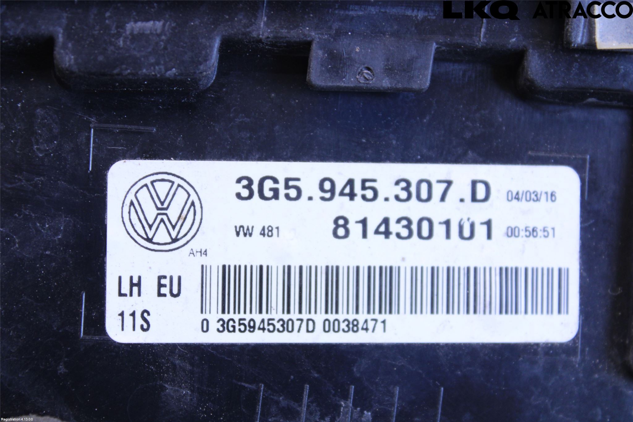 Volkswagen VW PASSAT 15-19 Bakljus Lucka Vä
