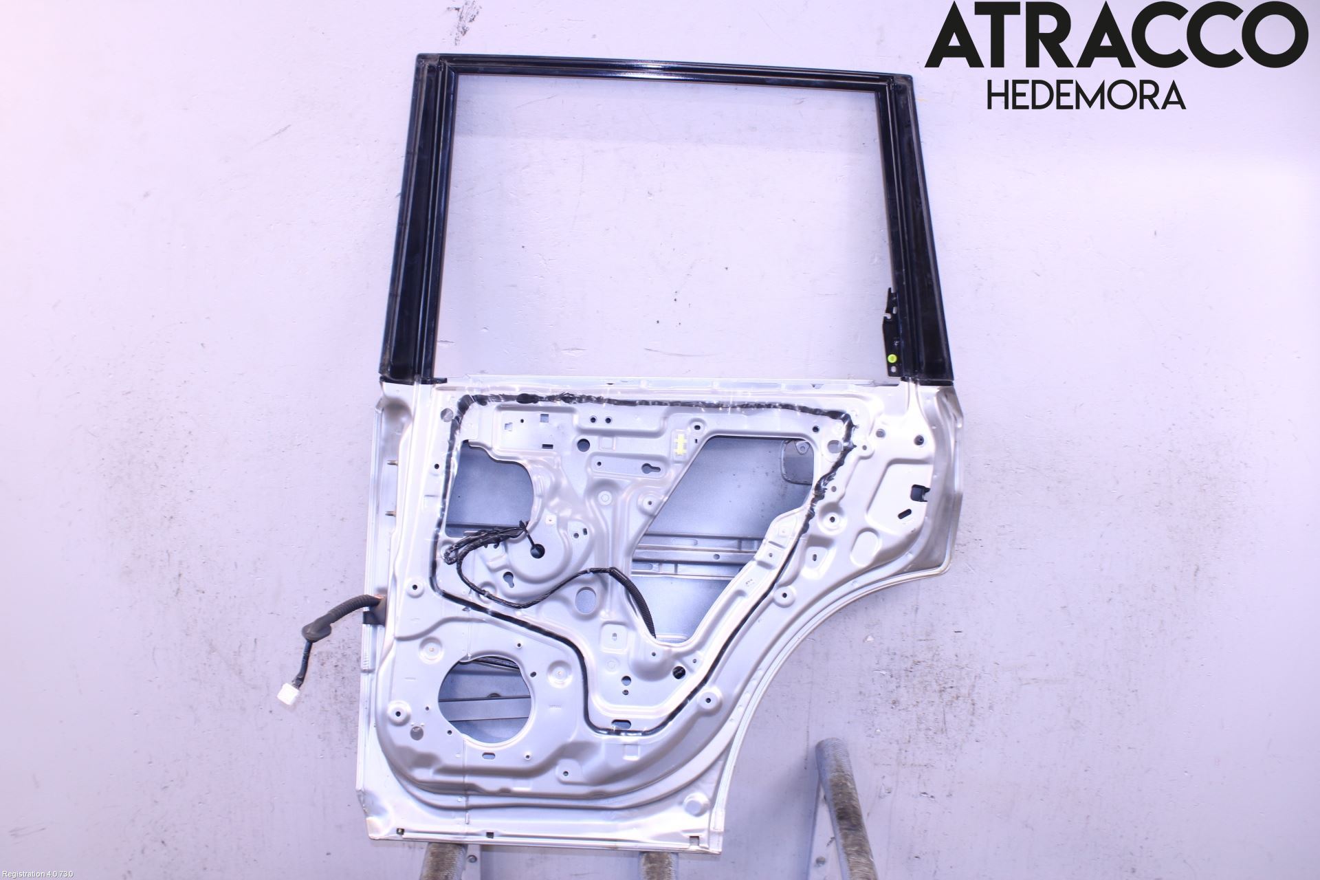 Nissan X-TRAIL     01-07 Dörr Bak Höger