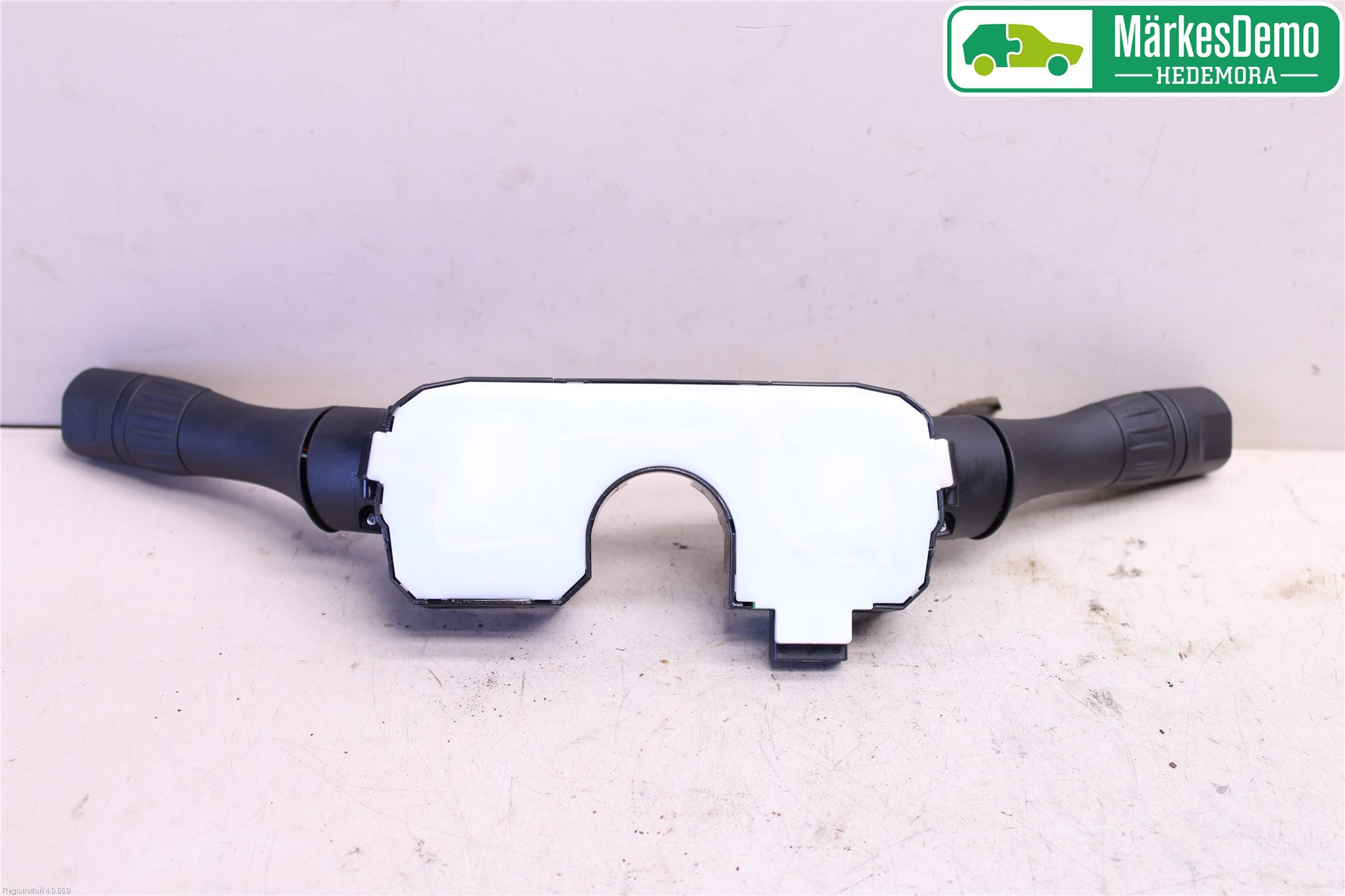 Nissan JUKE 10-14 Spakcentral