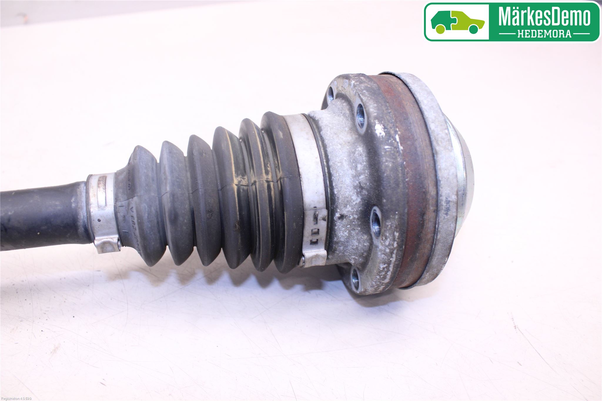 Volkswagen VW PASSAT 05-11 Drivaxel Fram Vänster