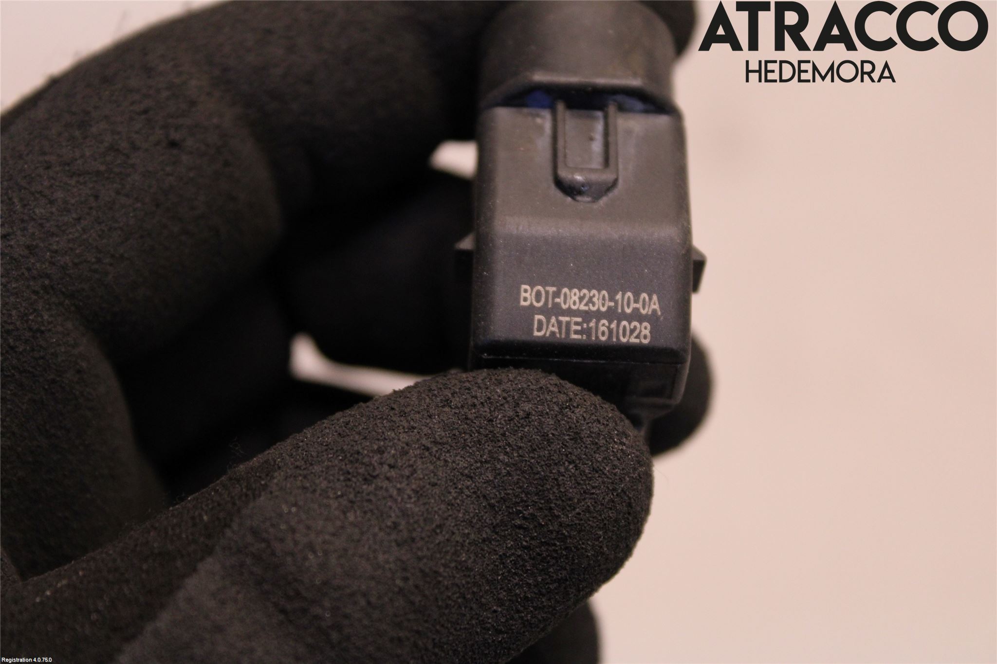 Suzuki VITARA 15- Parkeringshjälp Frontsensor